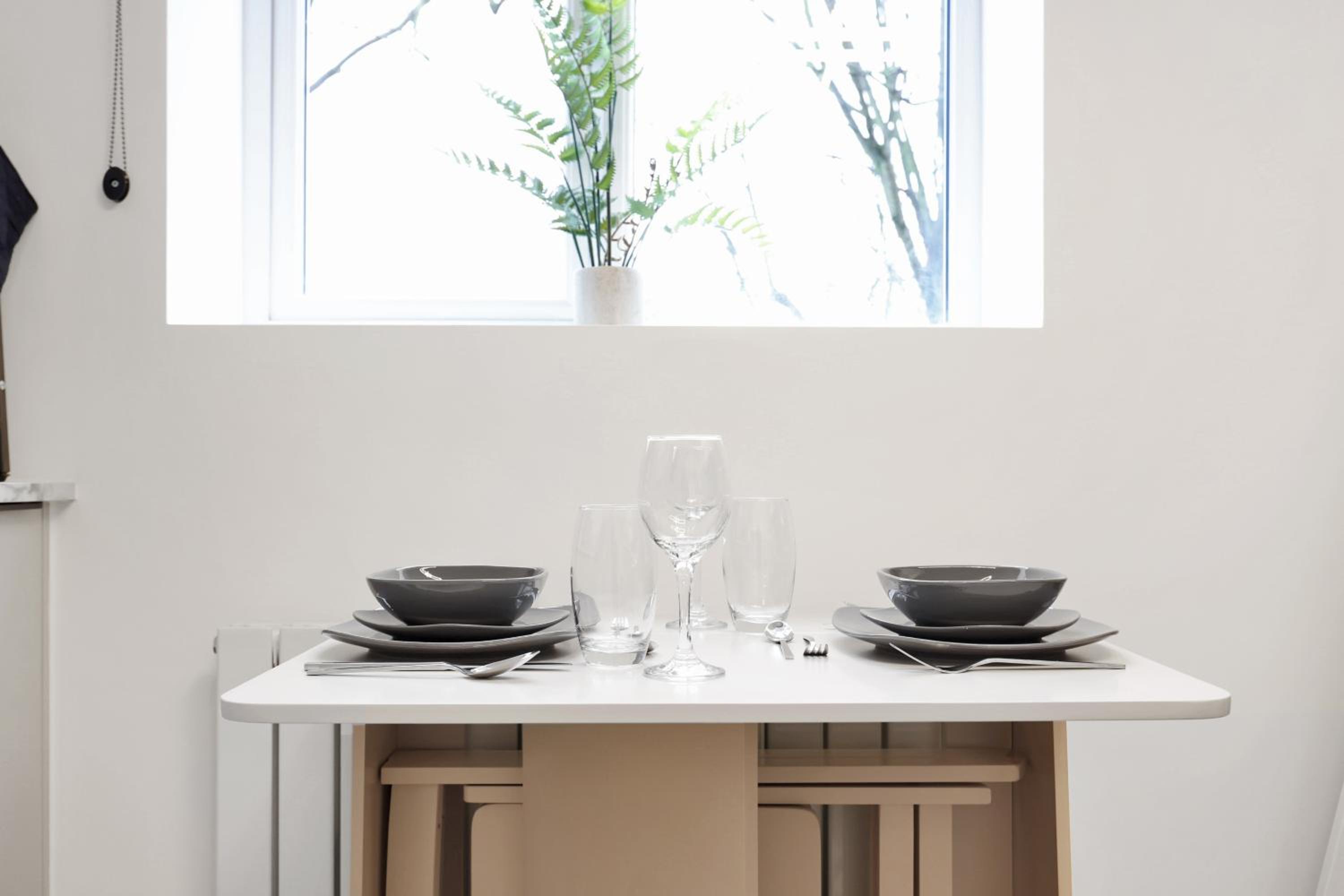 Hilldrop Apartments Short Term Rental & Flexible Renting Islington with Free WiFi, Parking & Garden