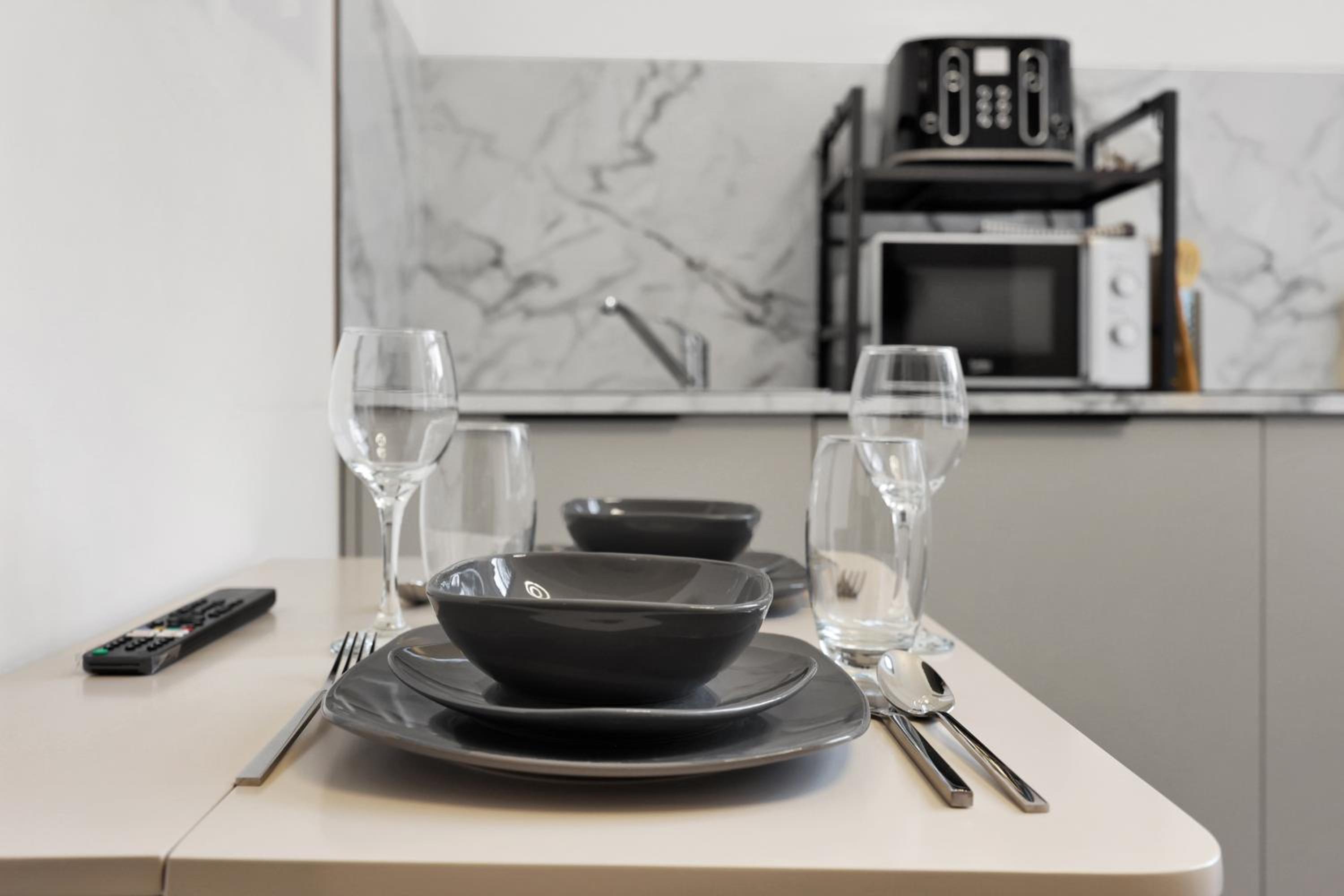 Hilldrop Apartments Short Term Rental & Flexible Renting Islington with Free WiFi, Parking & Garden