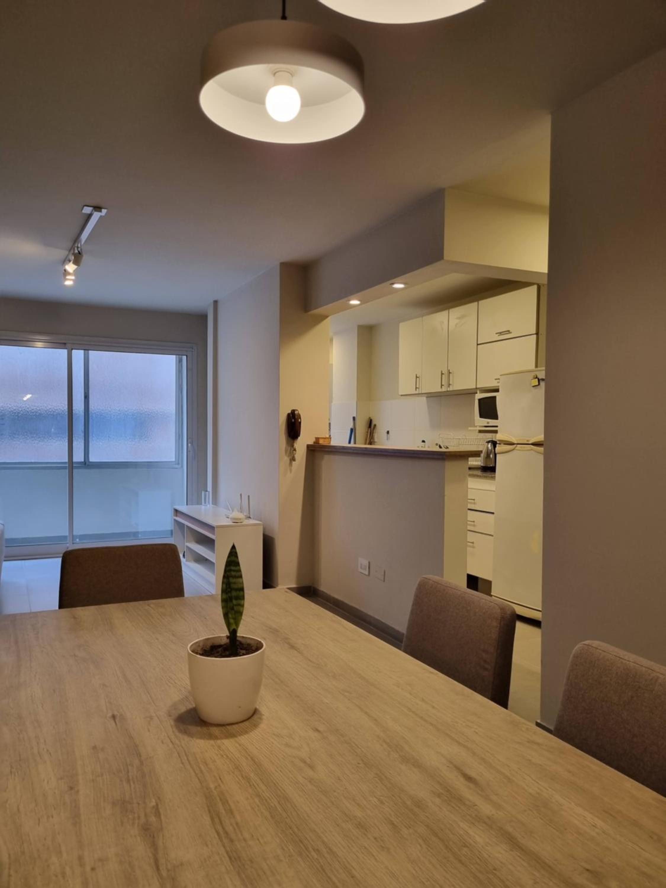 HERMOSO - CATEGORIA Departamento 90 m2 CENTRO con COCHERA opcional