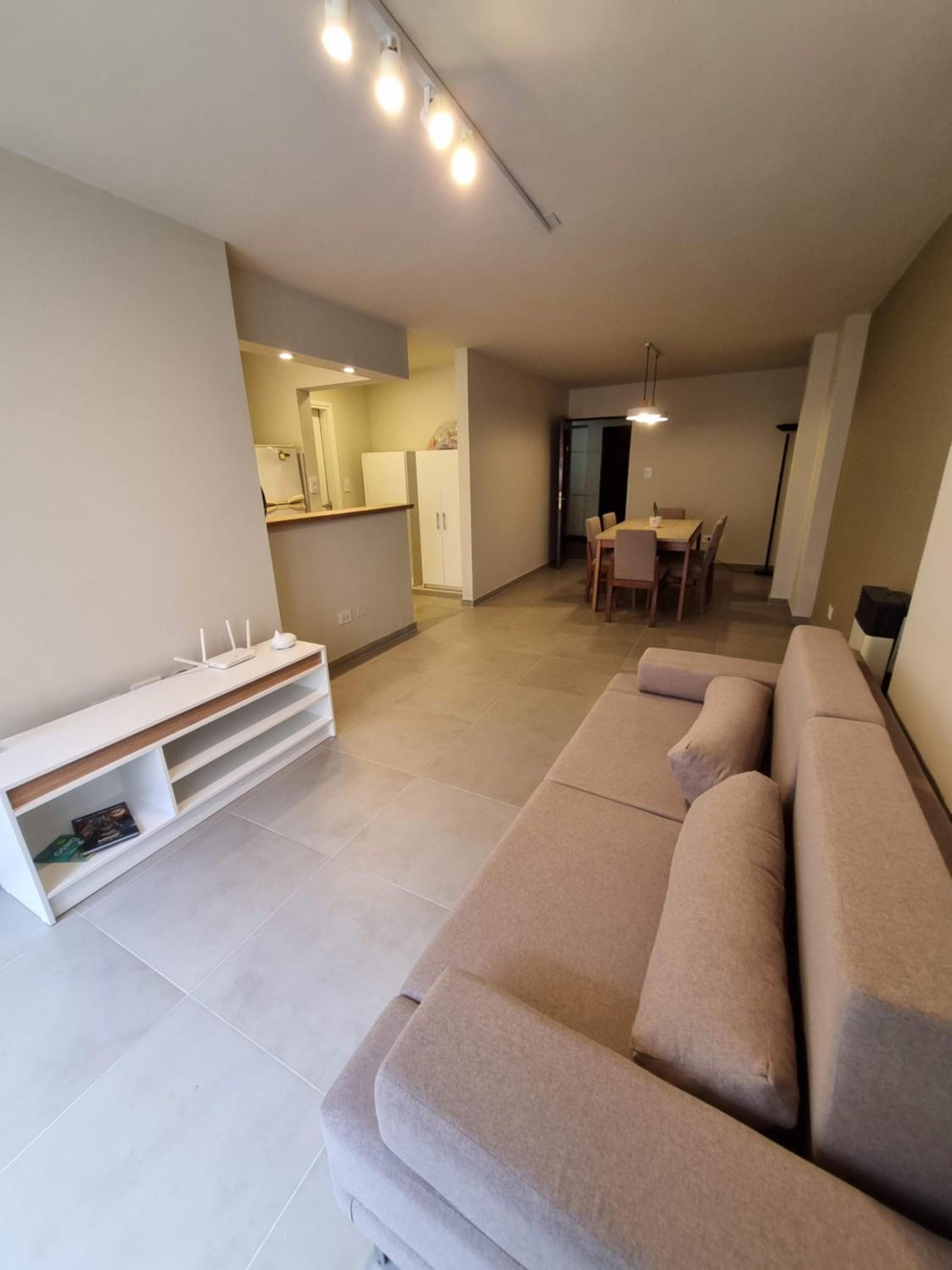 HERMOSO - CATEGORIA Departamento 90 m2 CENTRO con COCHERA opcional