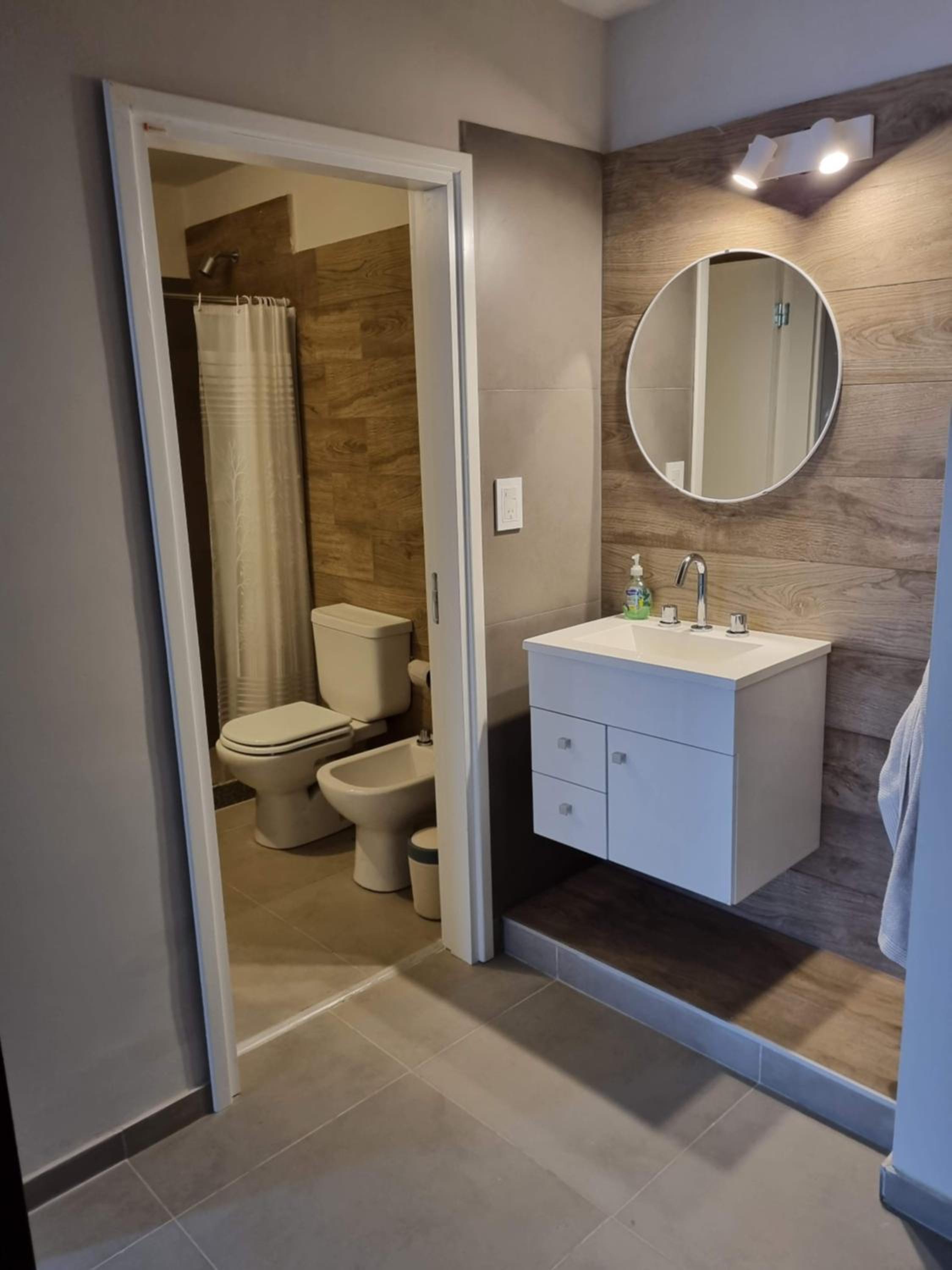 HERMOSO - CATEGORIA Departamento 90 m2 CENTRO con COCHERA opcional