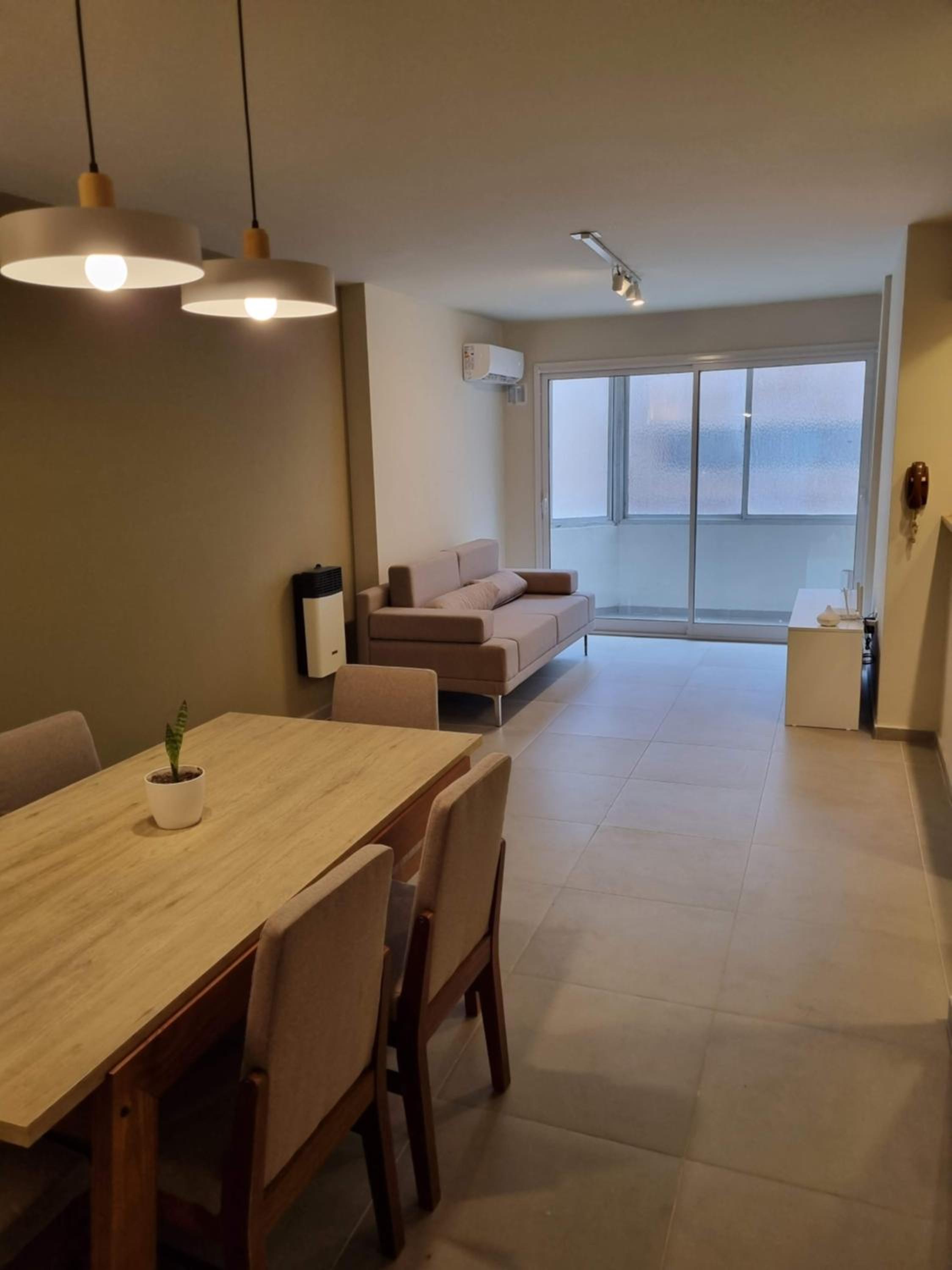 HERMOSO - CATEGORIA Departamento 90 m2 CENTRO con COCHERA opcional