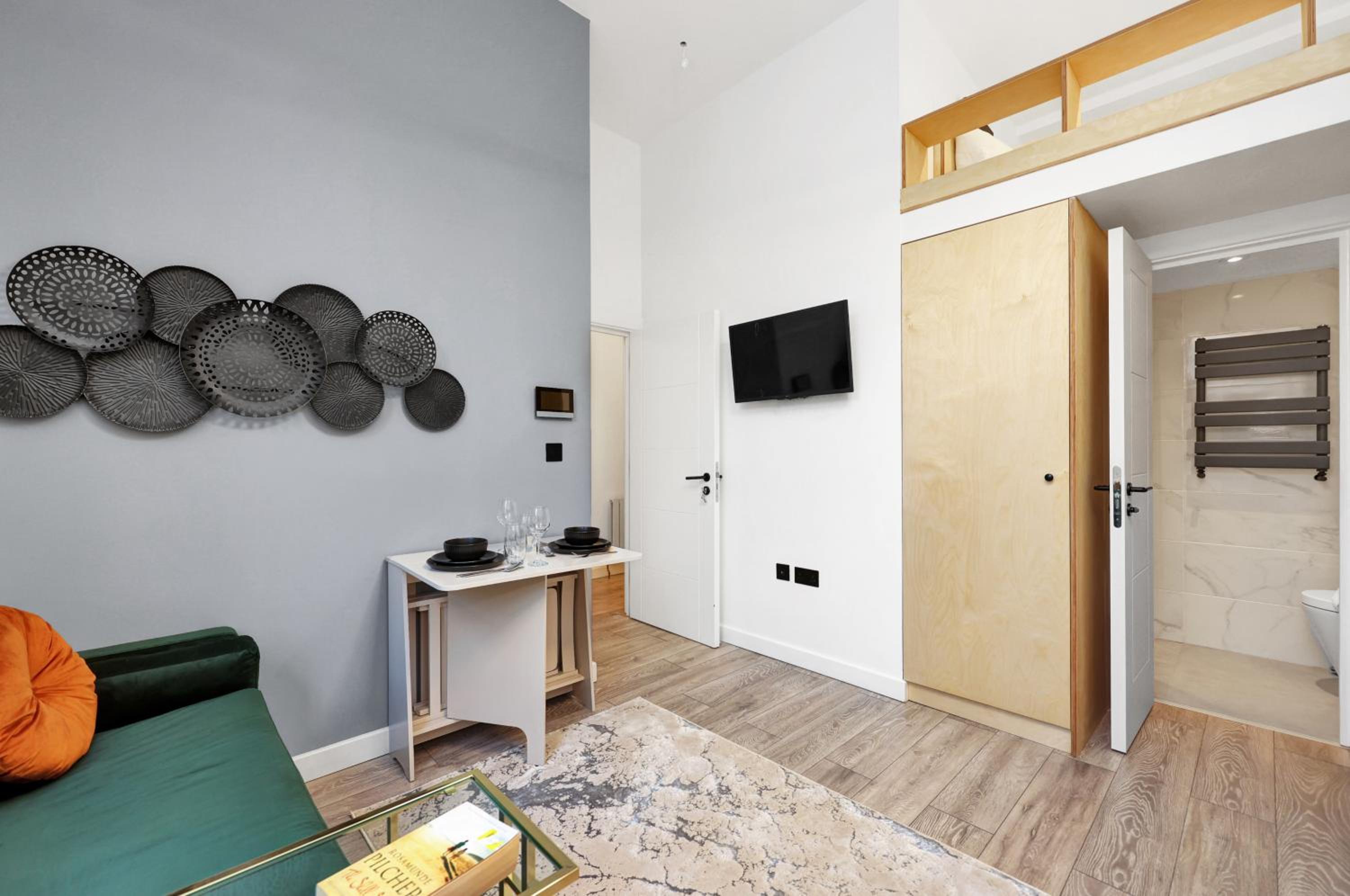 Hilldrop Apartments Short Term Rental & Flexible Renting Islington with Free WiFi, Parking & Garden