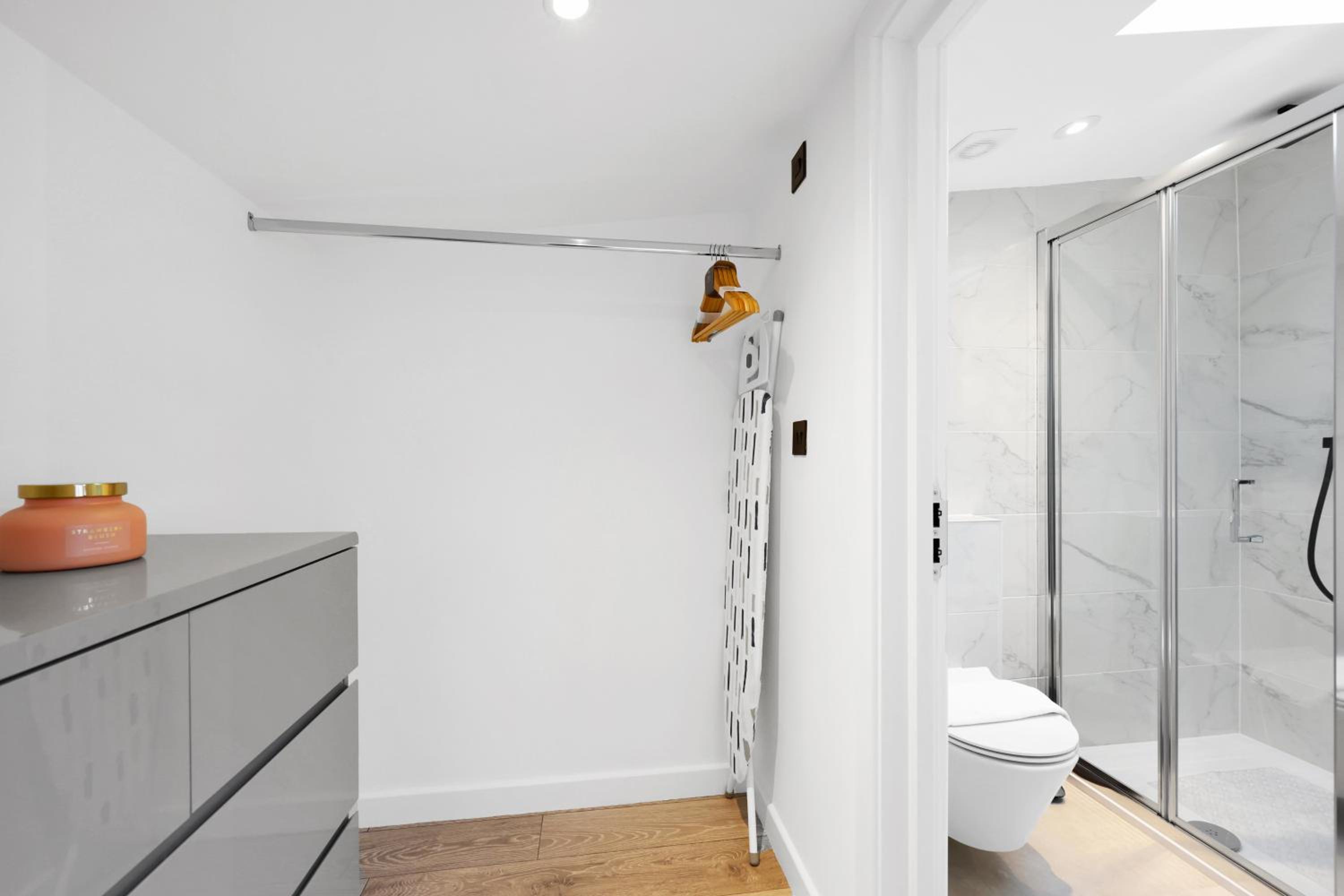 Hilldrop Apartments Short Term Rental & Flexible Renting Islington with Free WiFi, Parking & Garden