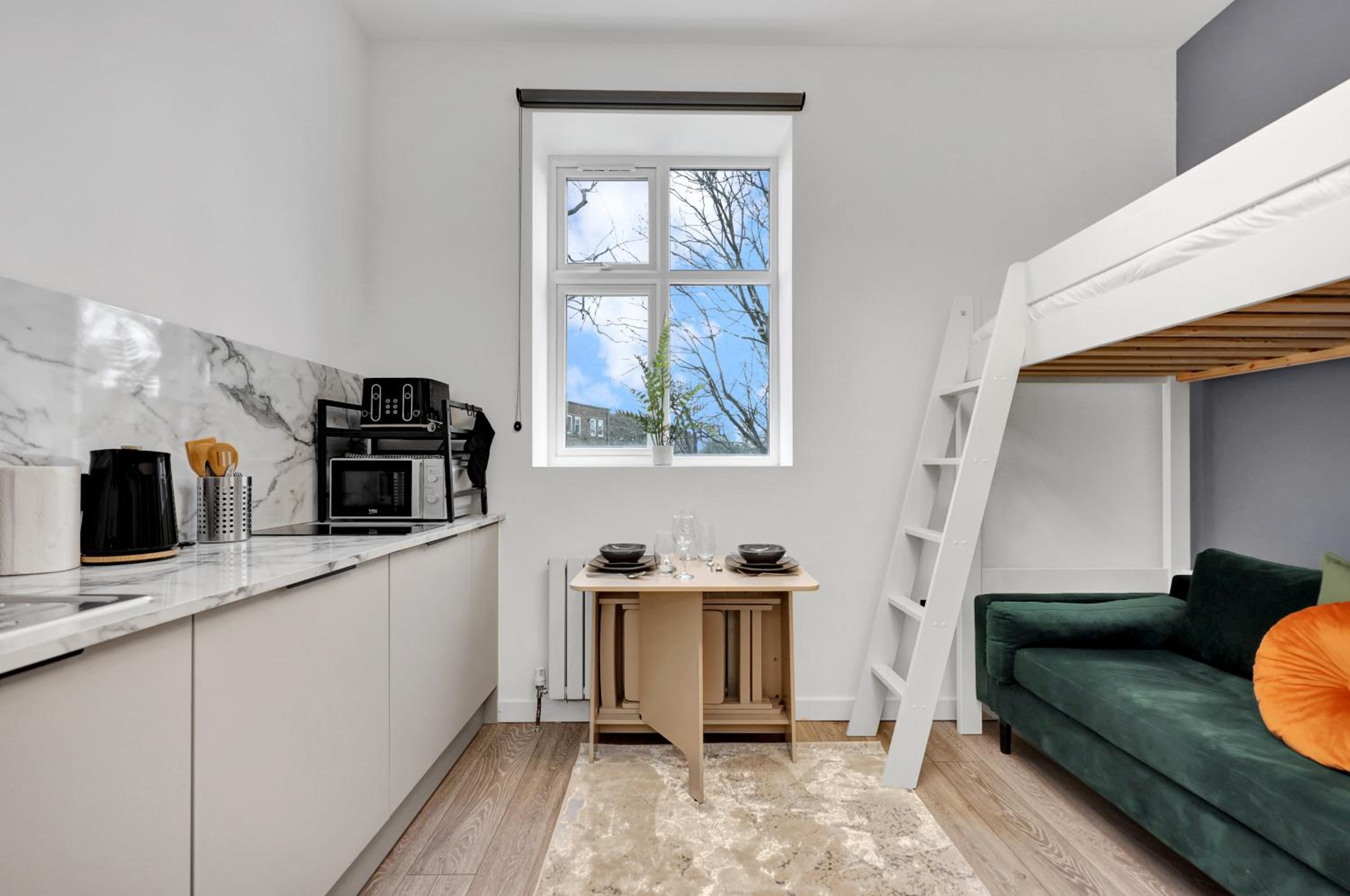 Hilldrop Apartments Short Term Rental & Flexible Renting Islington with Free WiFi, Parking & Garden