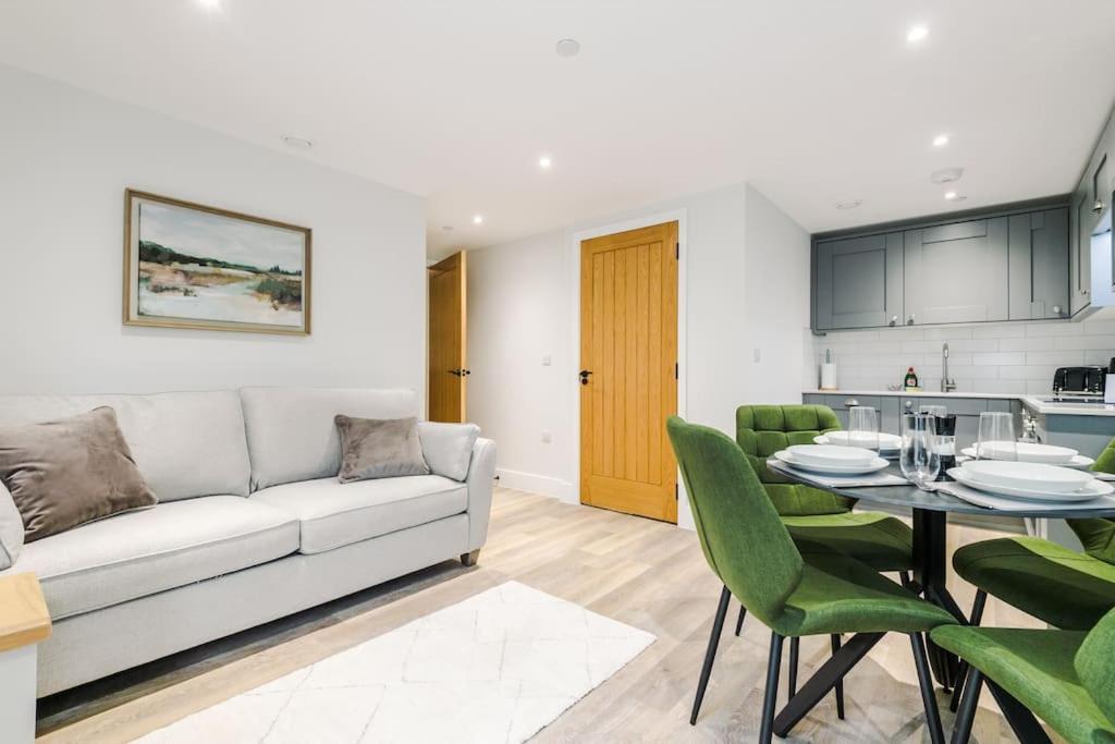 Rock Mill - Deluxe Duplex Apartment with Balcony