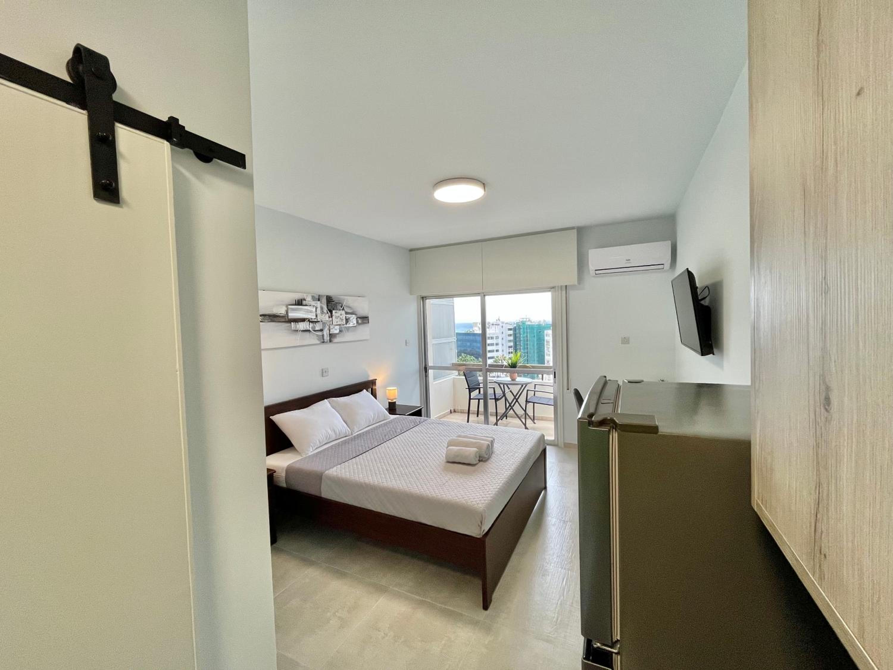 Enaerios SeaView Studio