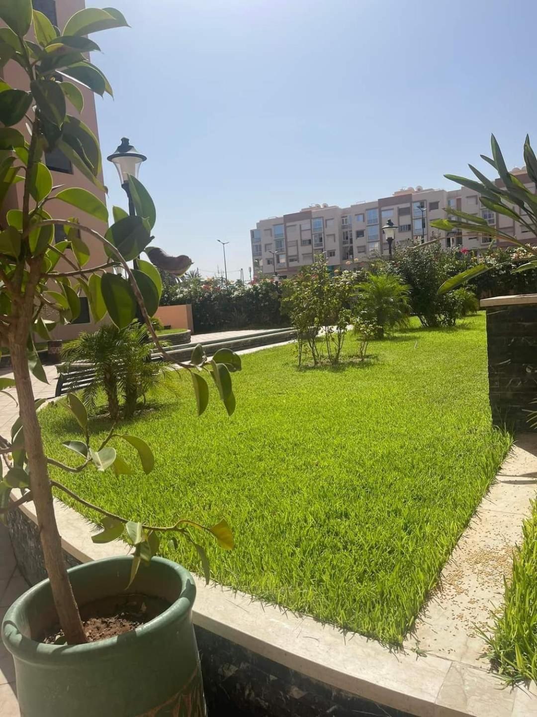 Appartement deux chambre avec Piscine couverte view 3