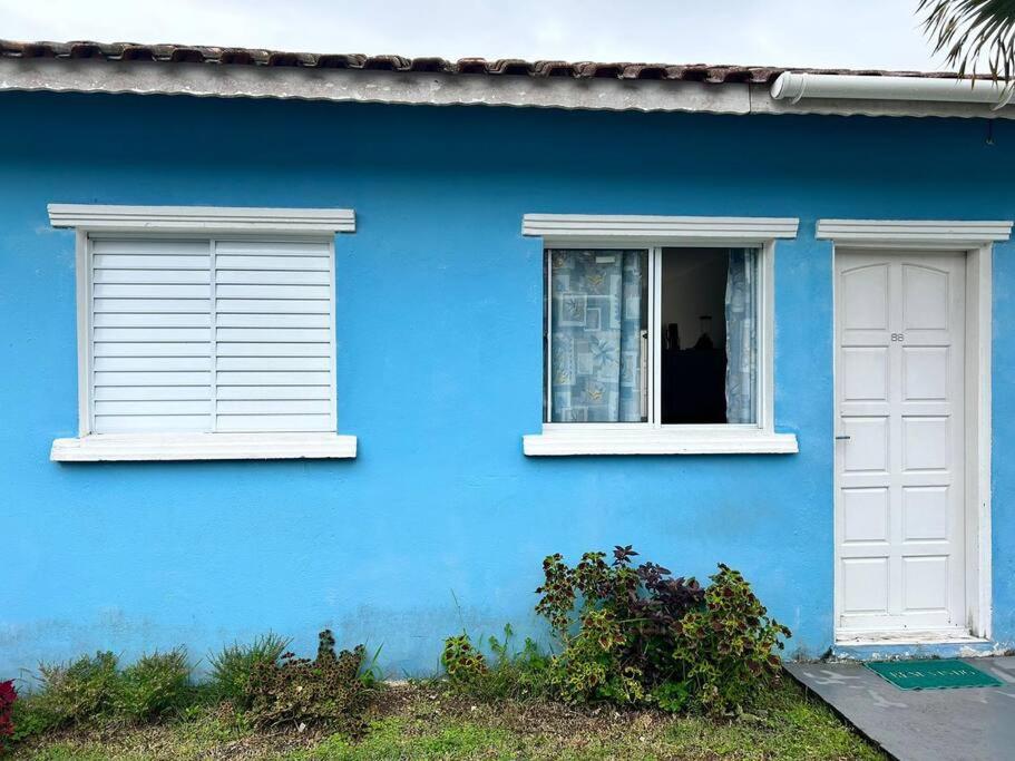Casa em condomínio itanhaem