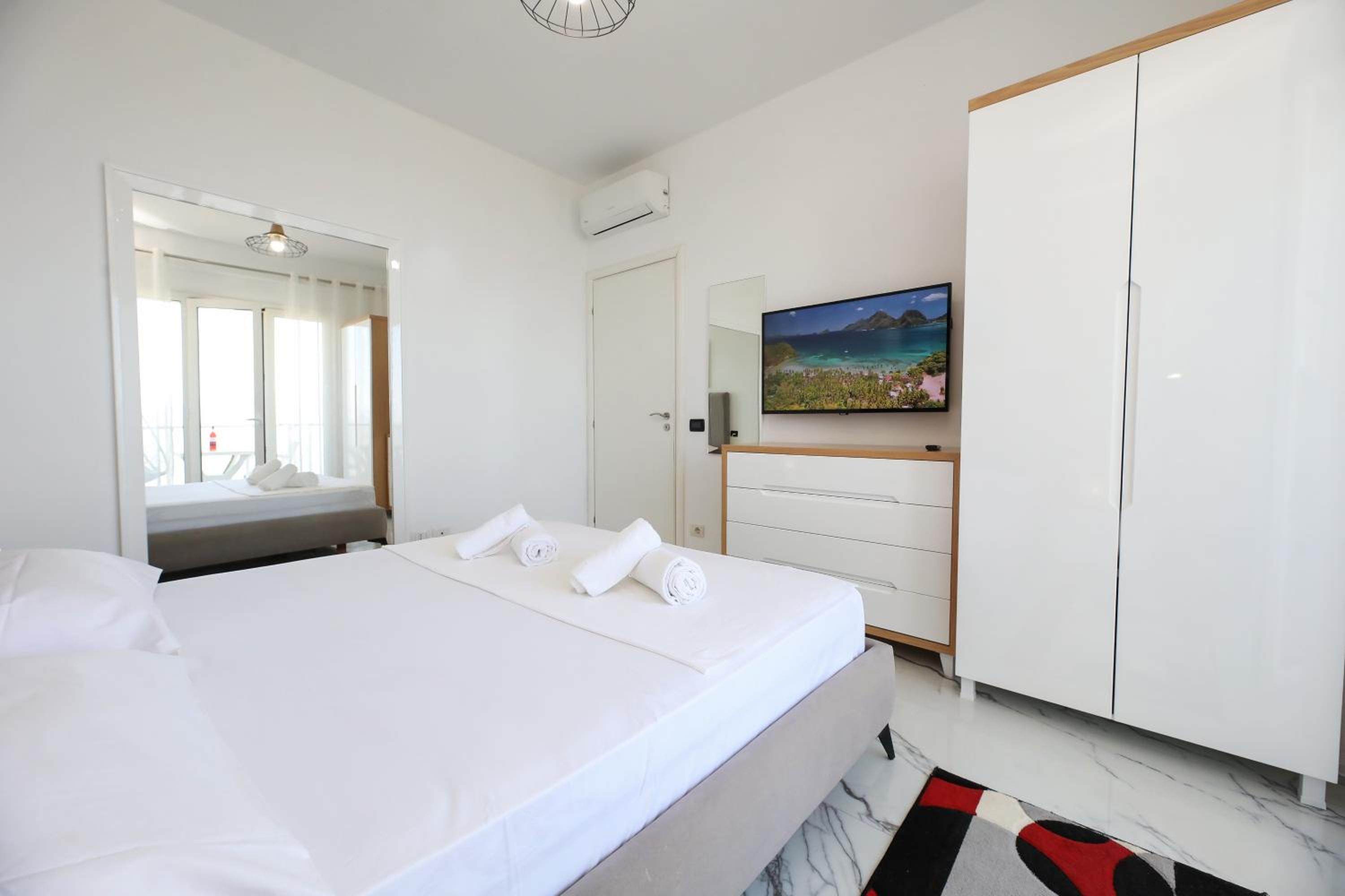 Jimi Apartments