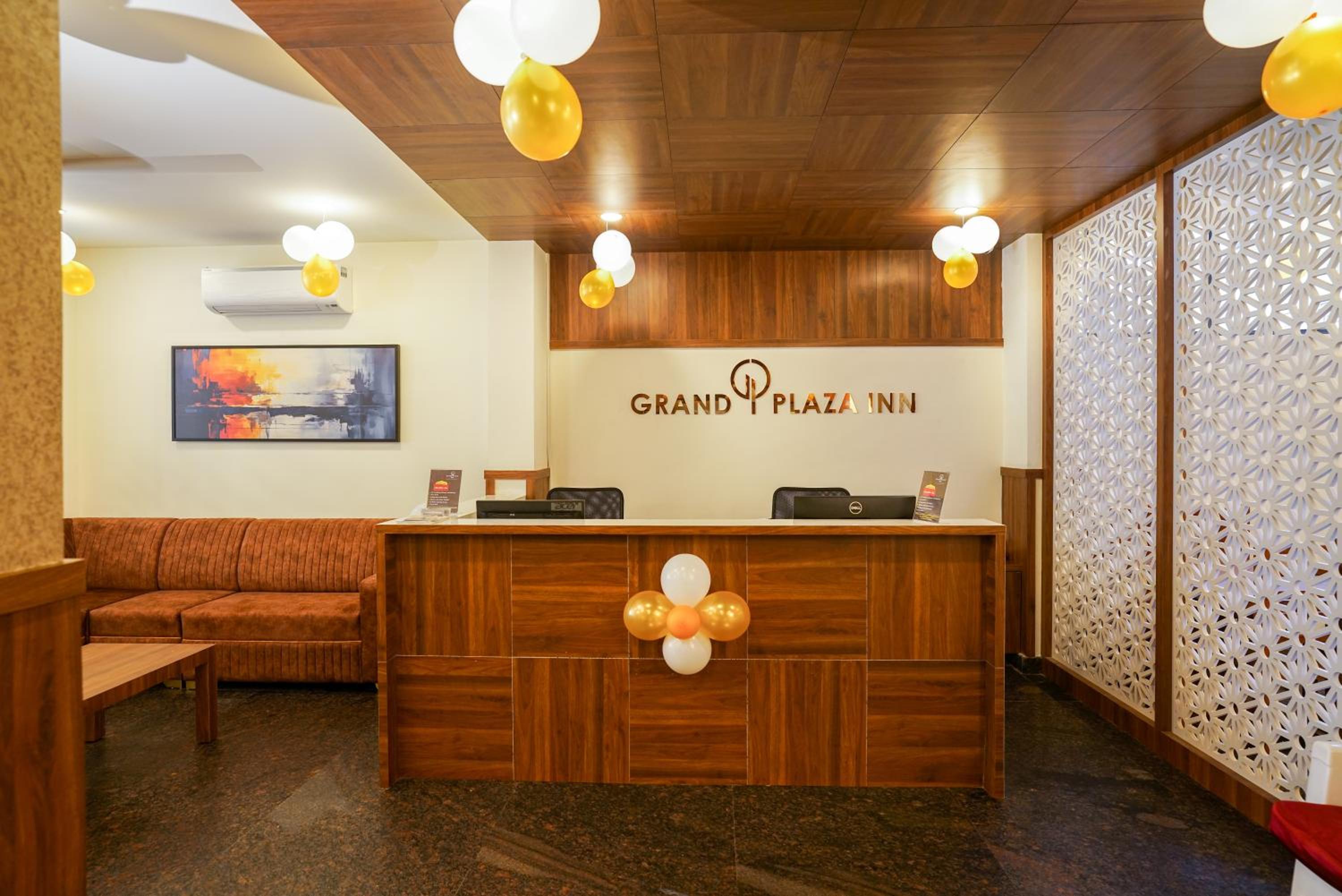 Grand Plaza Inn view 4