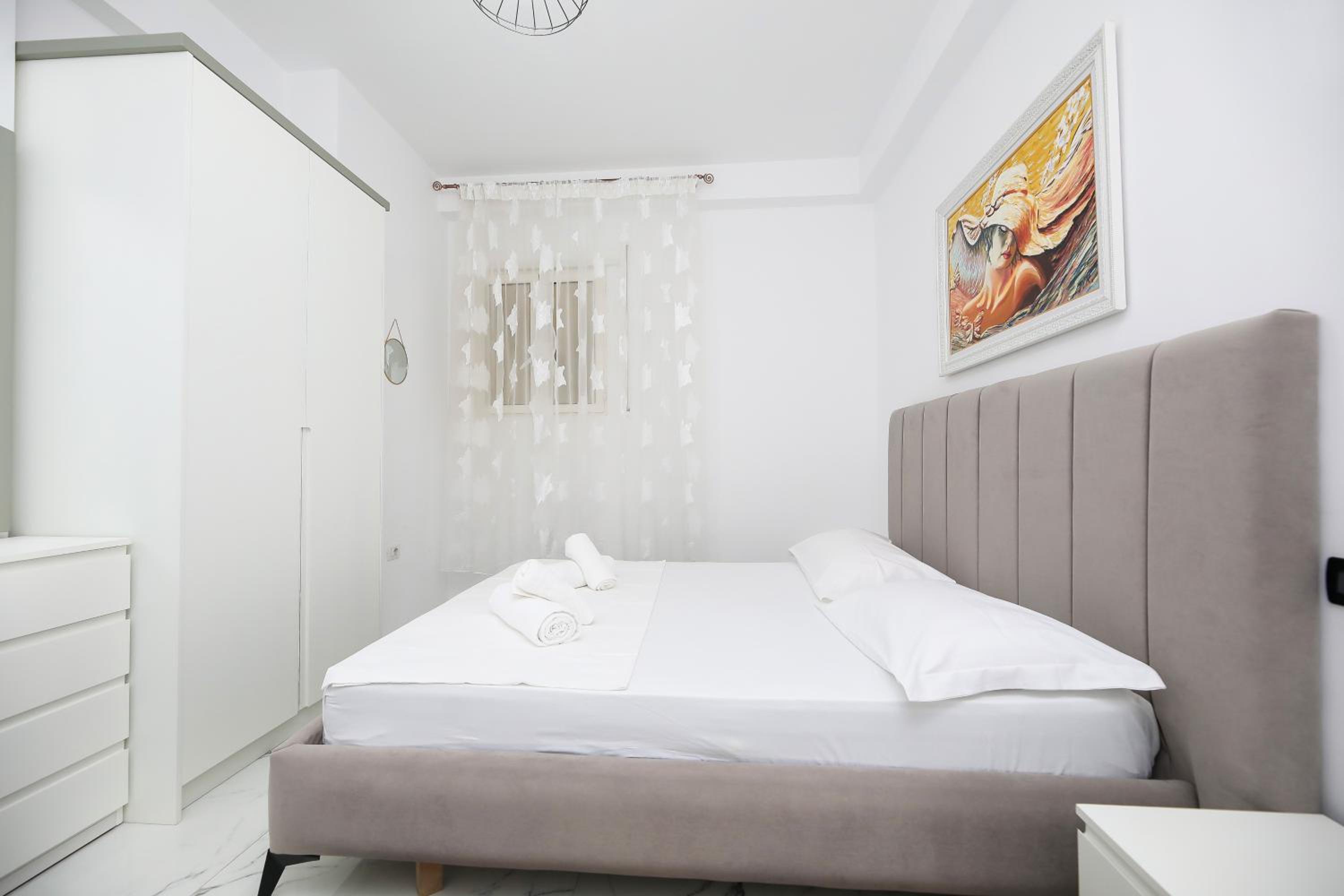 Jimi Apartments