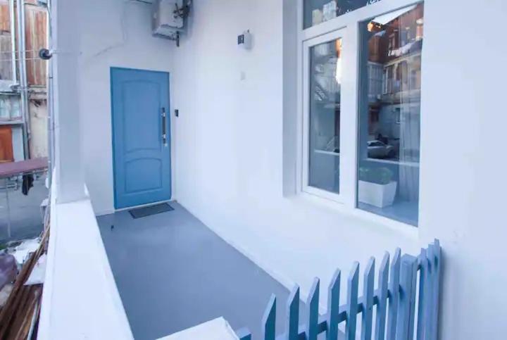 Shota’s Apartment on Zabulashvili Street view 3