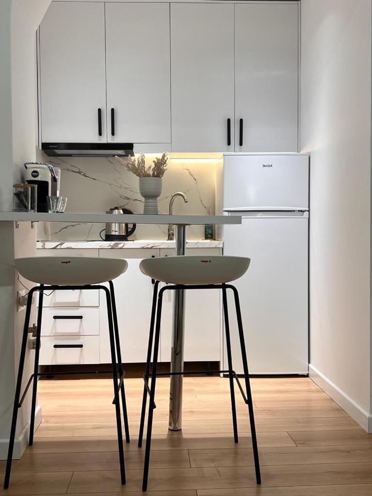 Bllok Scandi Apartments 2 Self -check-in Tirana