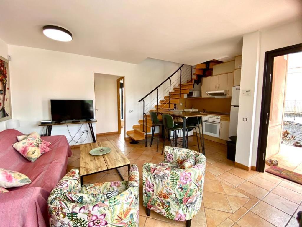 Tara Kutir by Sea You There Fuerteventura