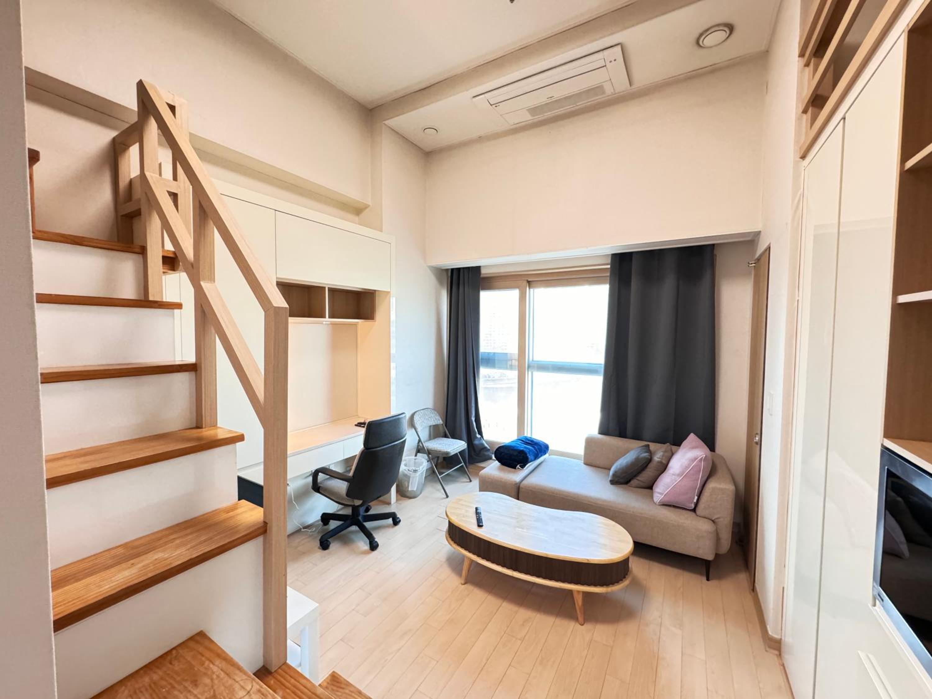 LAKE VIEW LOFT JAMSIL view 4