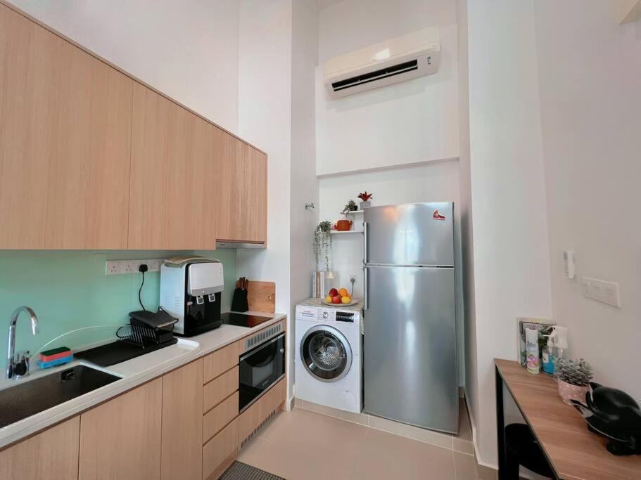 7PX 2BR Family Gathering Loft @ Colony, Near Quill City Mall & Monorail