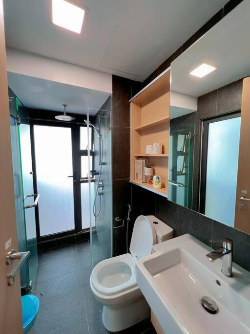 7PX 2BR Family Gathering Loft @ Colony, Near Quill City Mall & Monorail