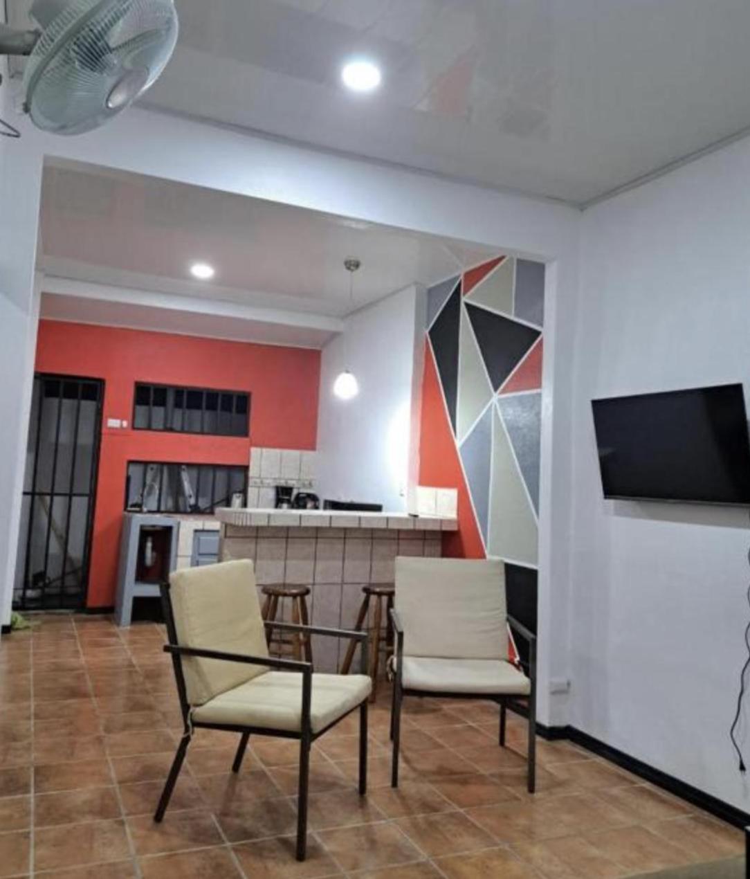 Buganvilias Quepos No 1 con aire acondicionado