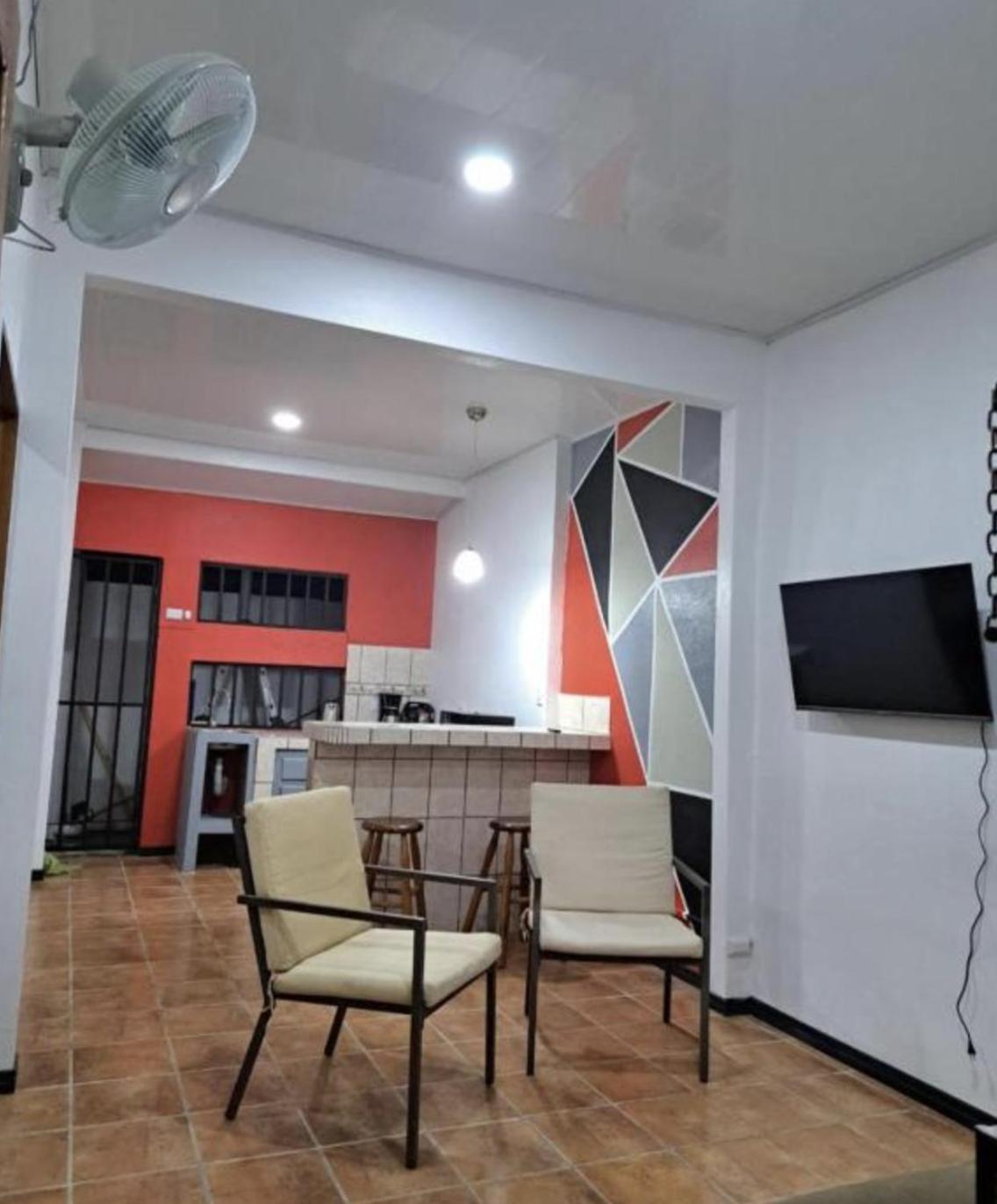 Buganvilias Quepos No 1 con aire acondicionado