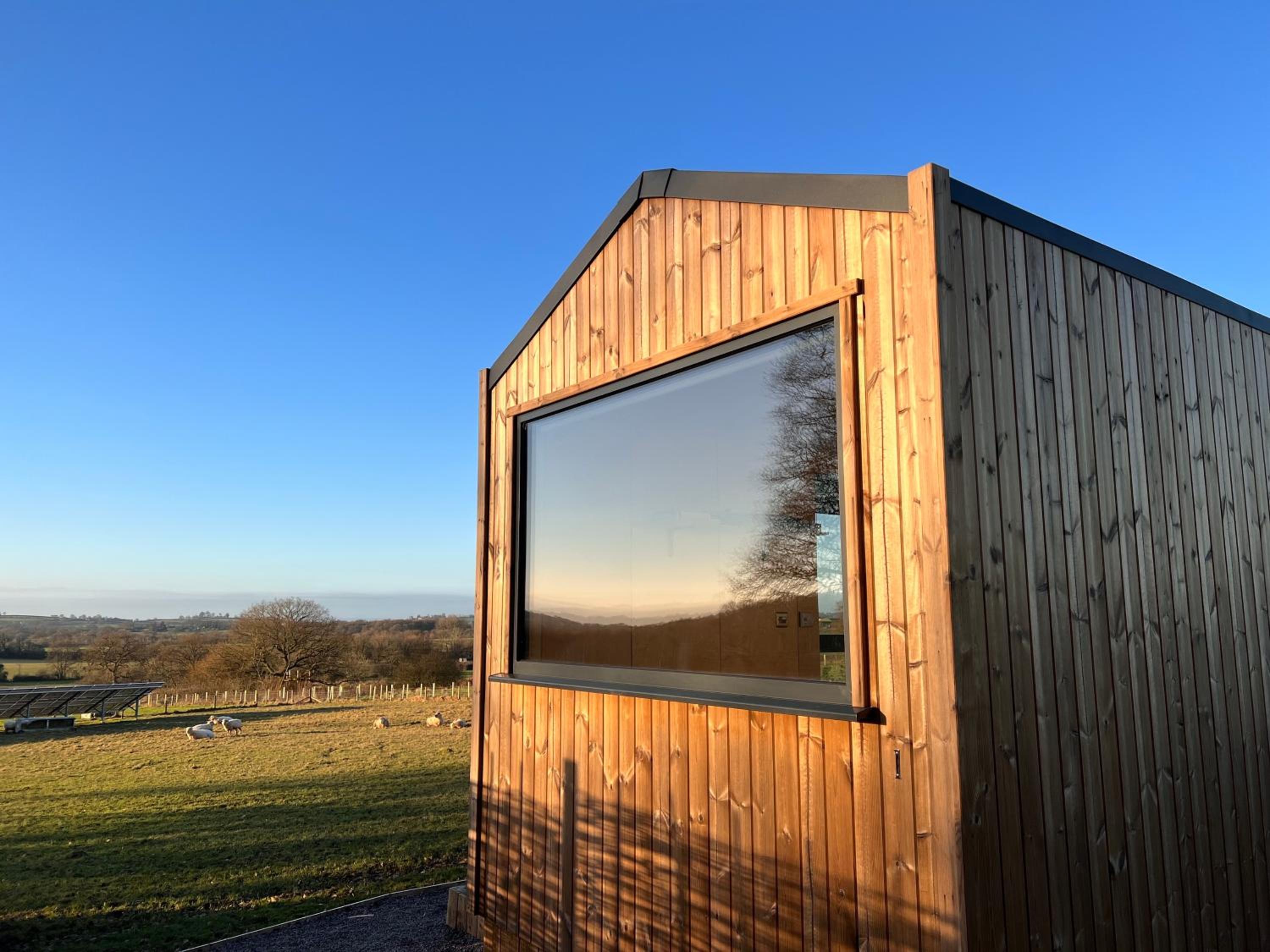 Beautiful cabins in Shaftesbury Dorset countryside