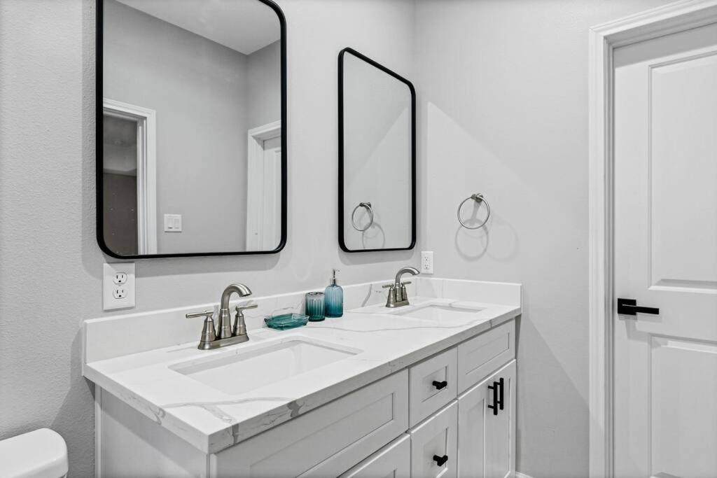 Opuluxe Exquisite Houston Stays