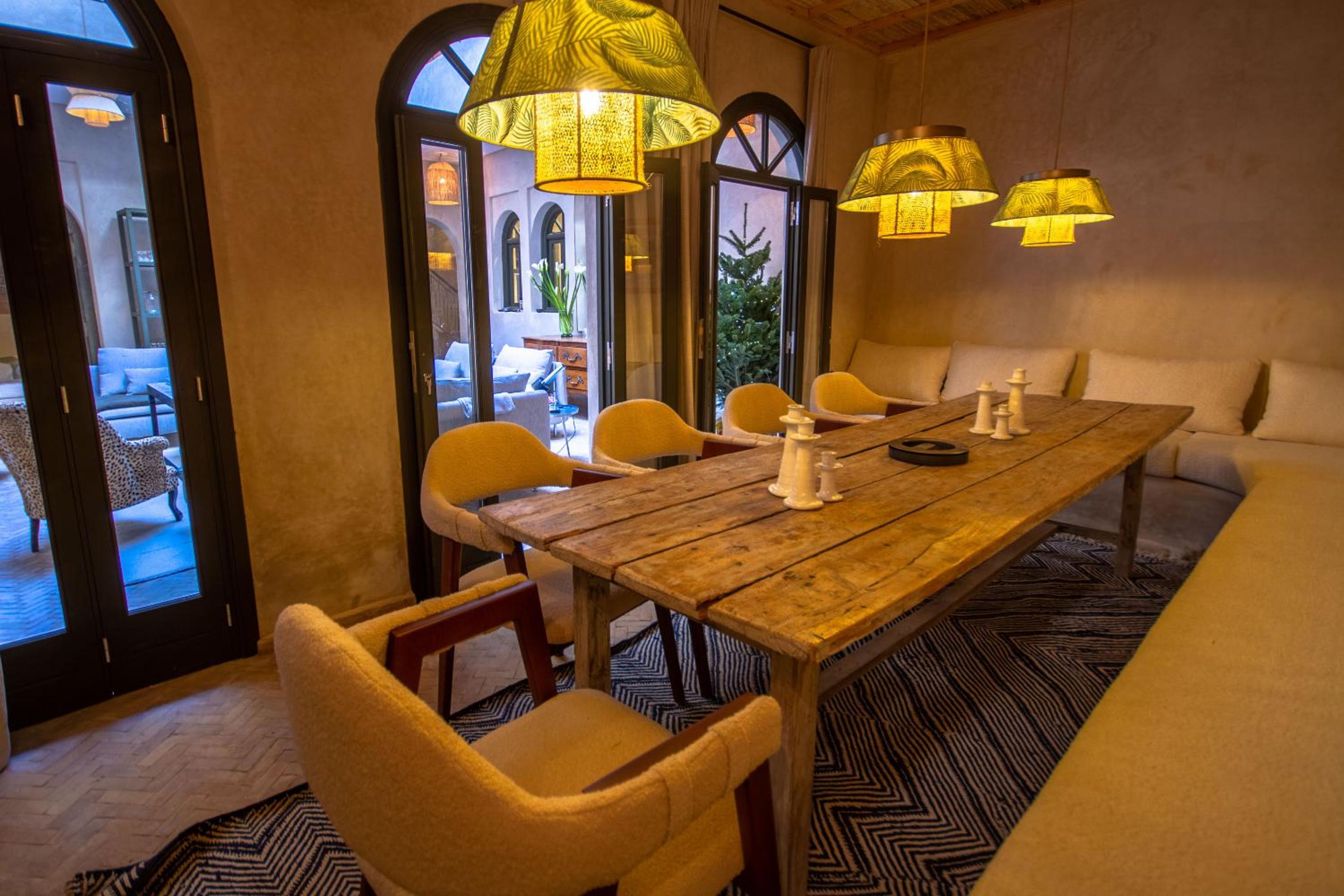 dining