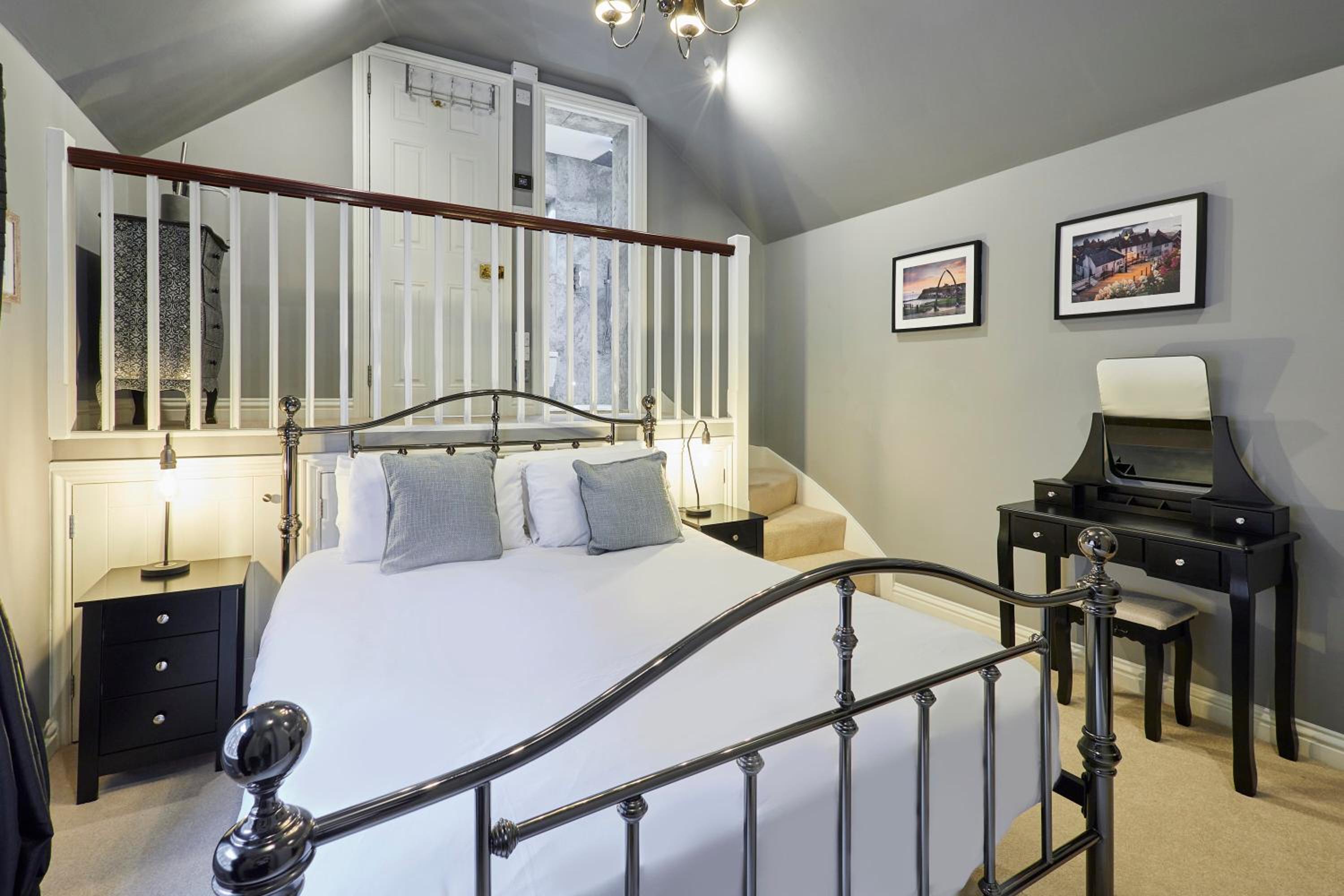 Host & Stay - Harold Villa view 2
