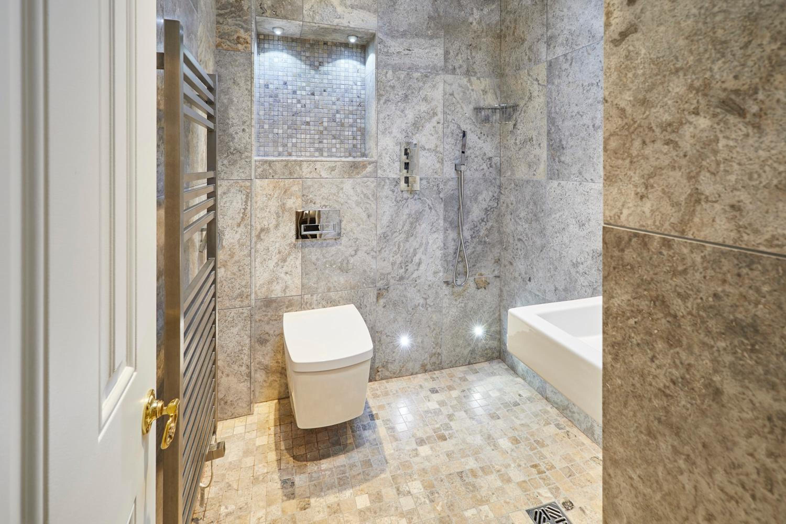 Host & Stay - Harold Villa view 3