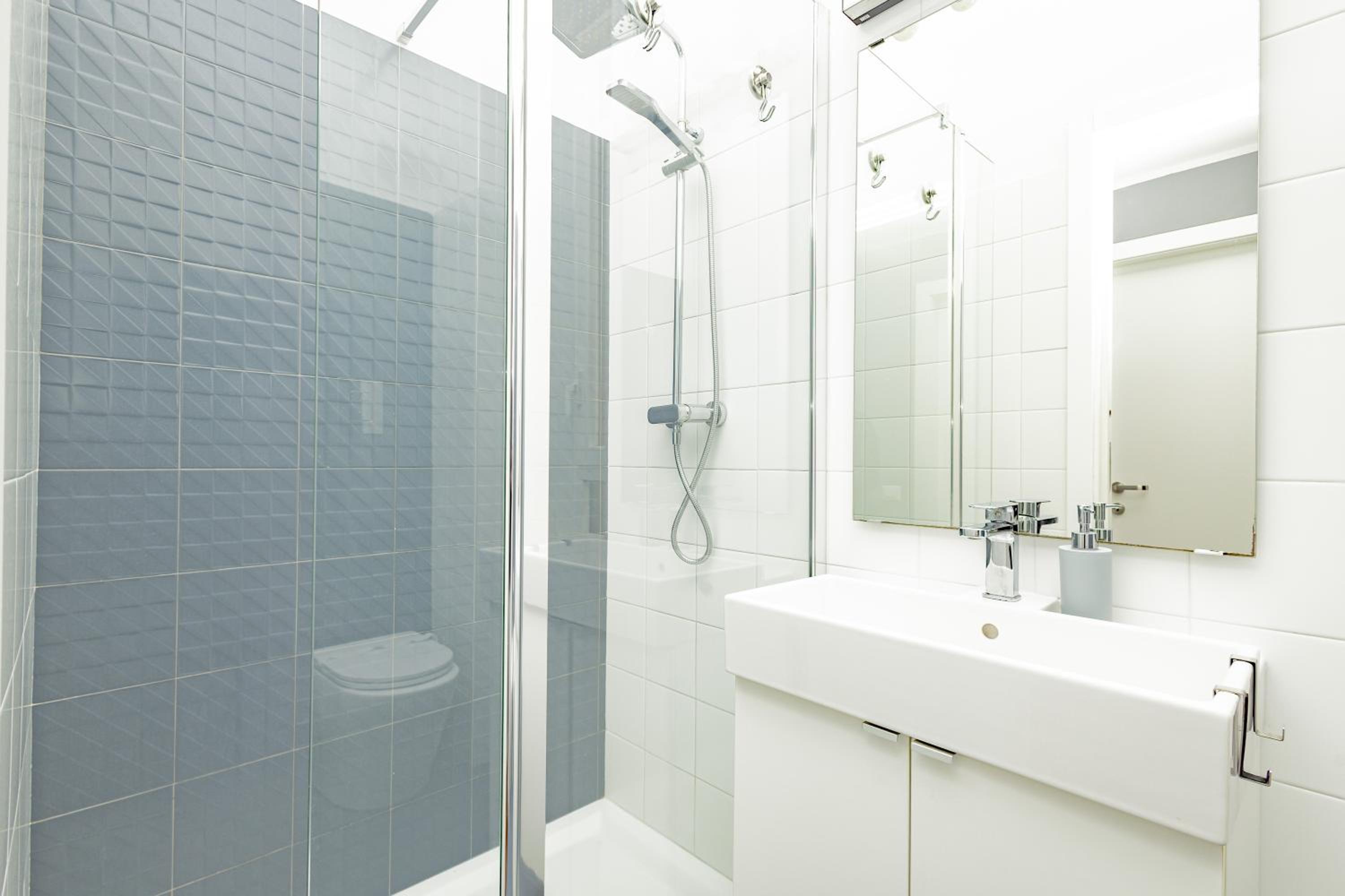 Xenia Apartments - Cozy Luminous flat near Navigli