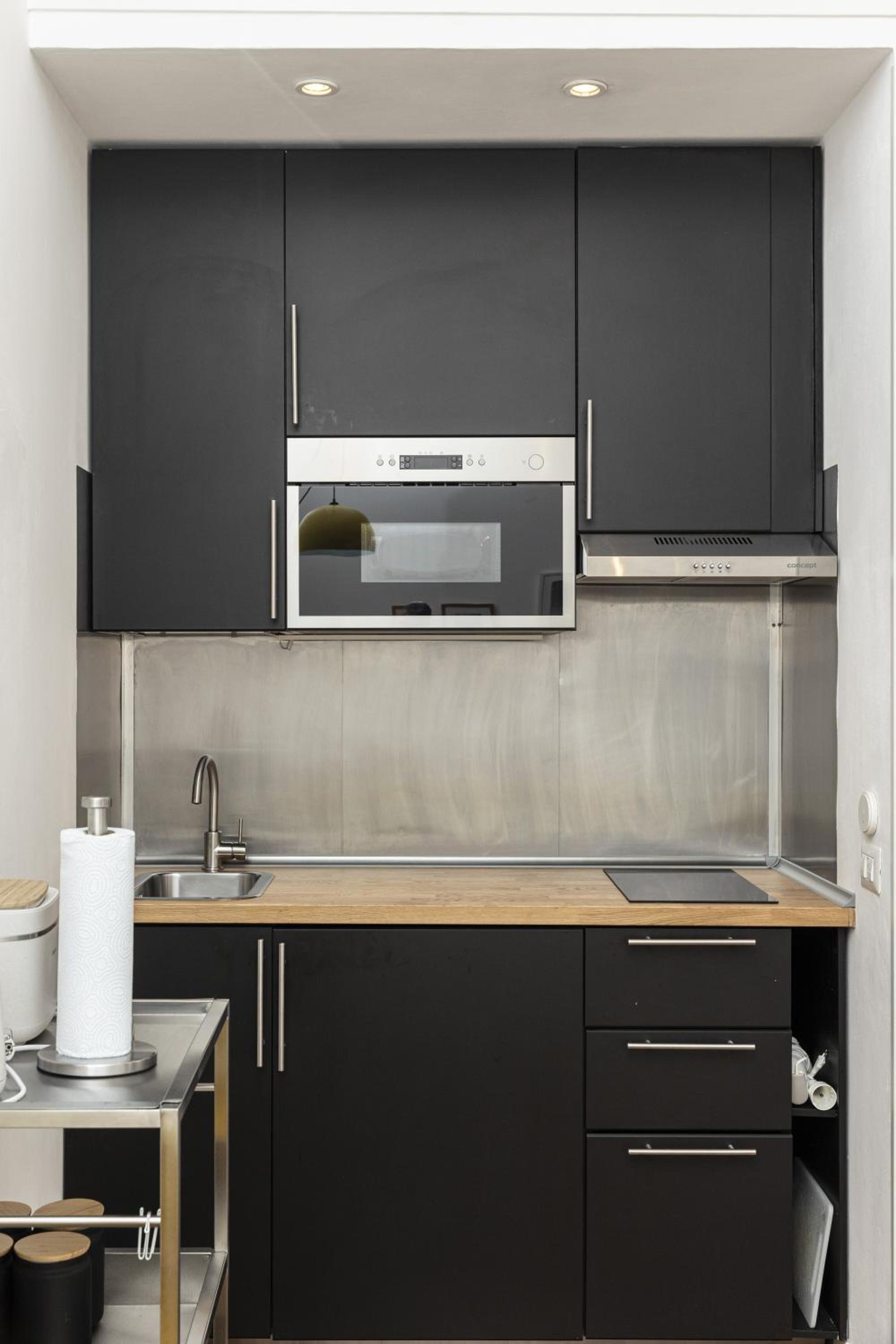 Xenia Apartments - Cozy Luminous flat near Navigli