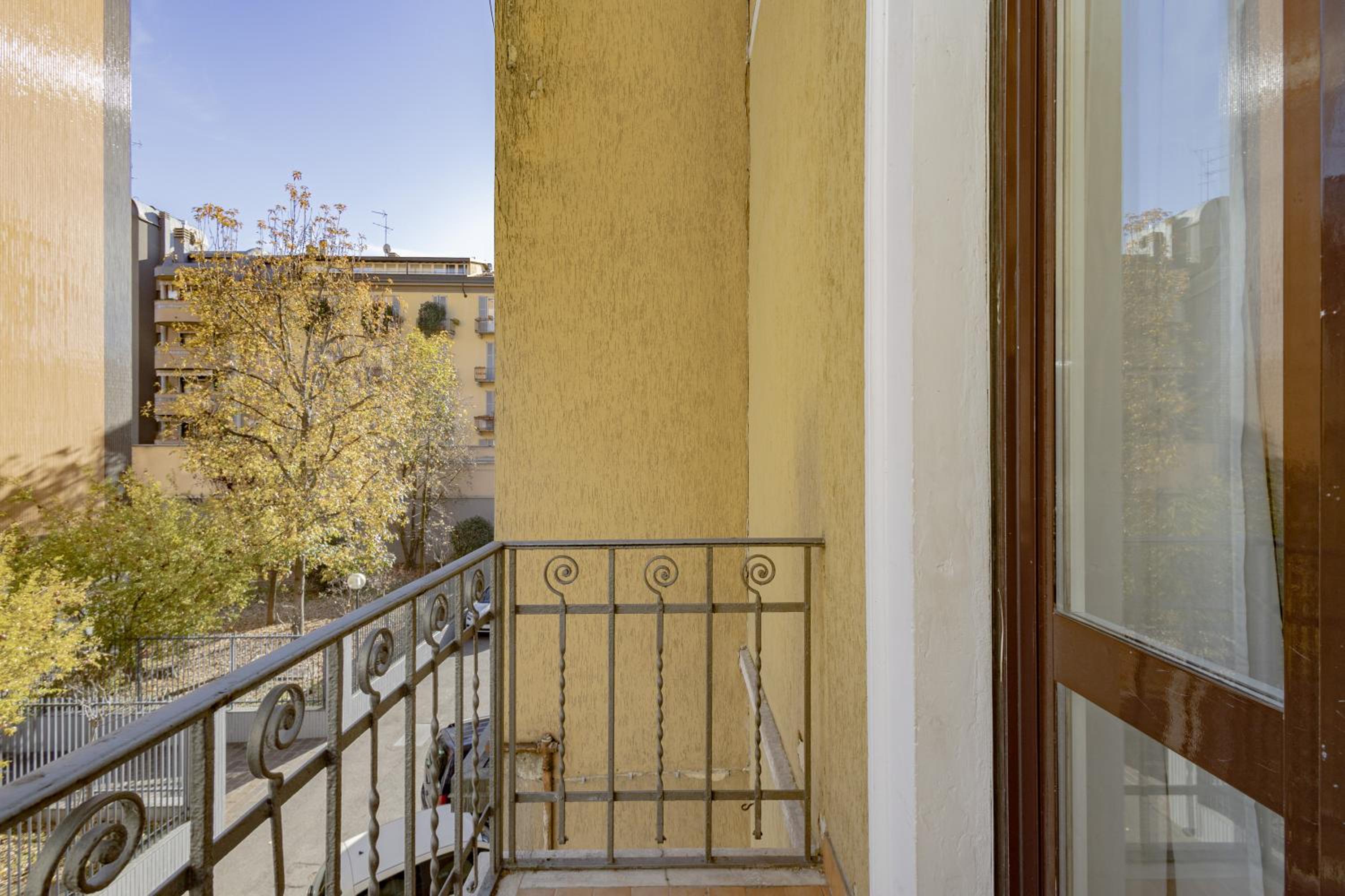Xenia Apartments - Cozy Luminous flat near Navigli