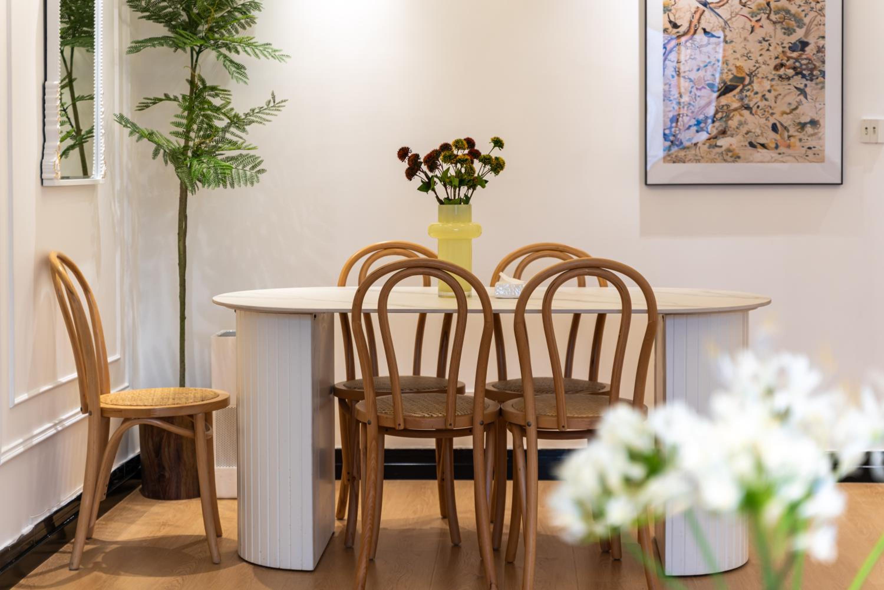 Yi Du Home with City View - Family Suite 500m to Nanjing West Rd Near People's Square -Credit Cards Accepted