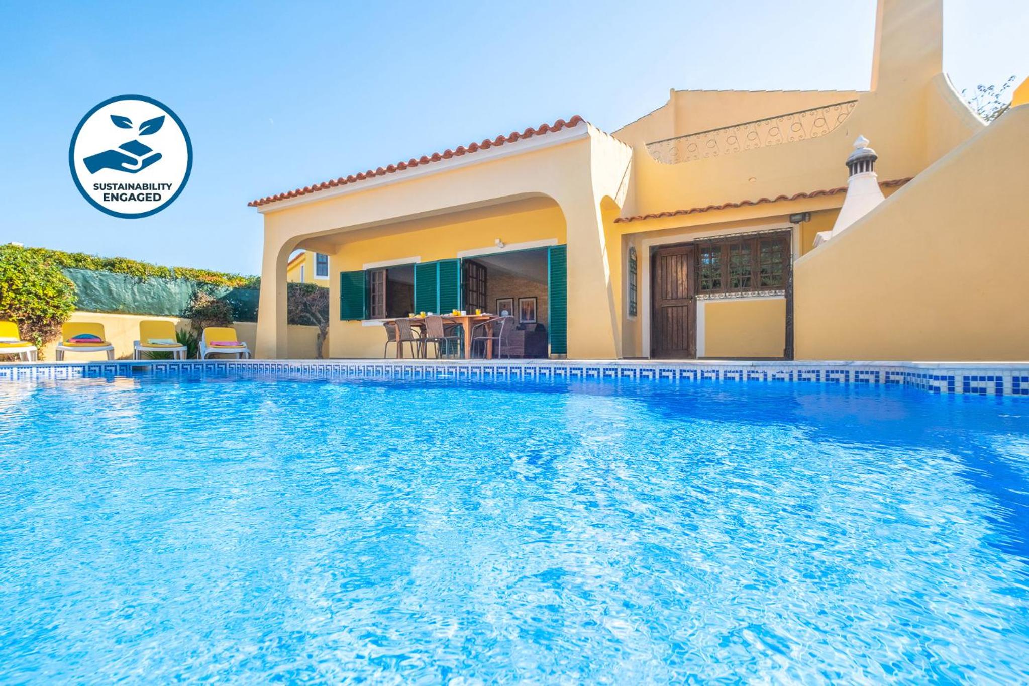 Villa Royal Sandals - com BBQ e piscina aquecível em Albufeira