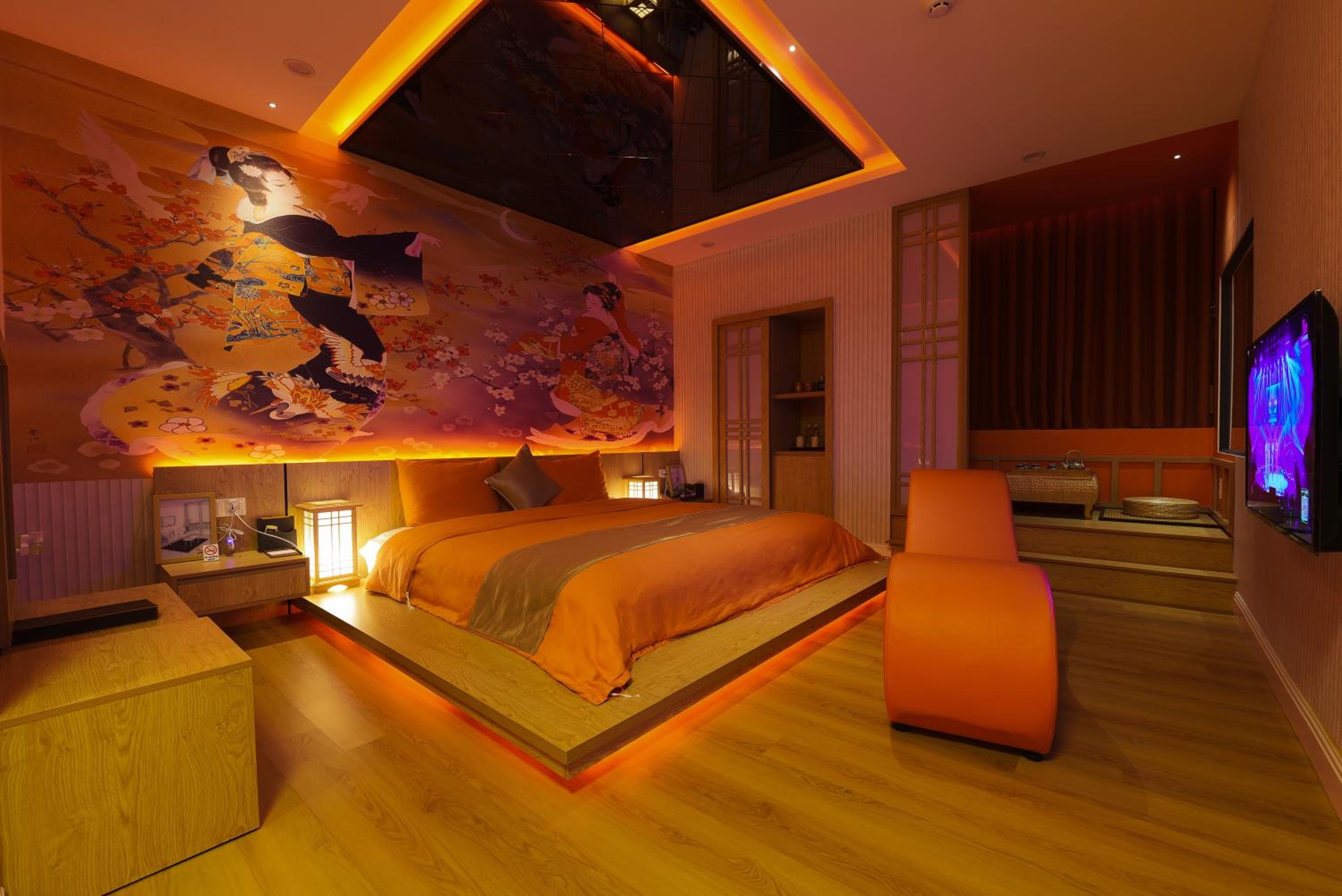 Chiic House 3 - Khách sạn tình yêu view 2