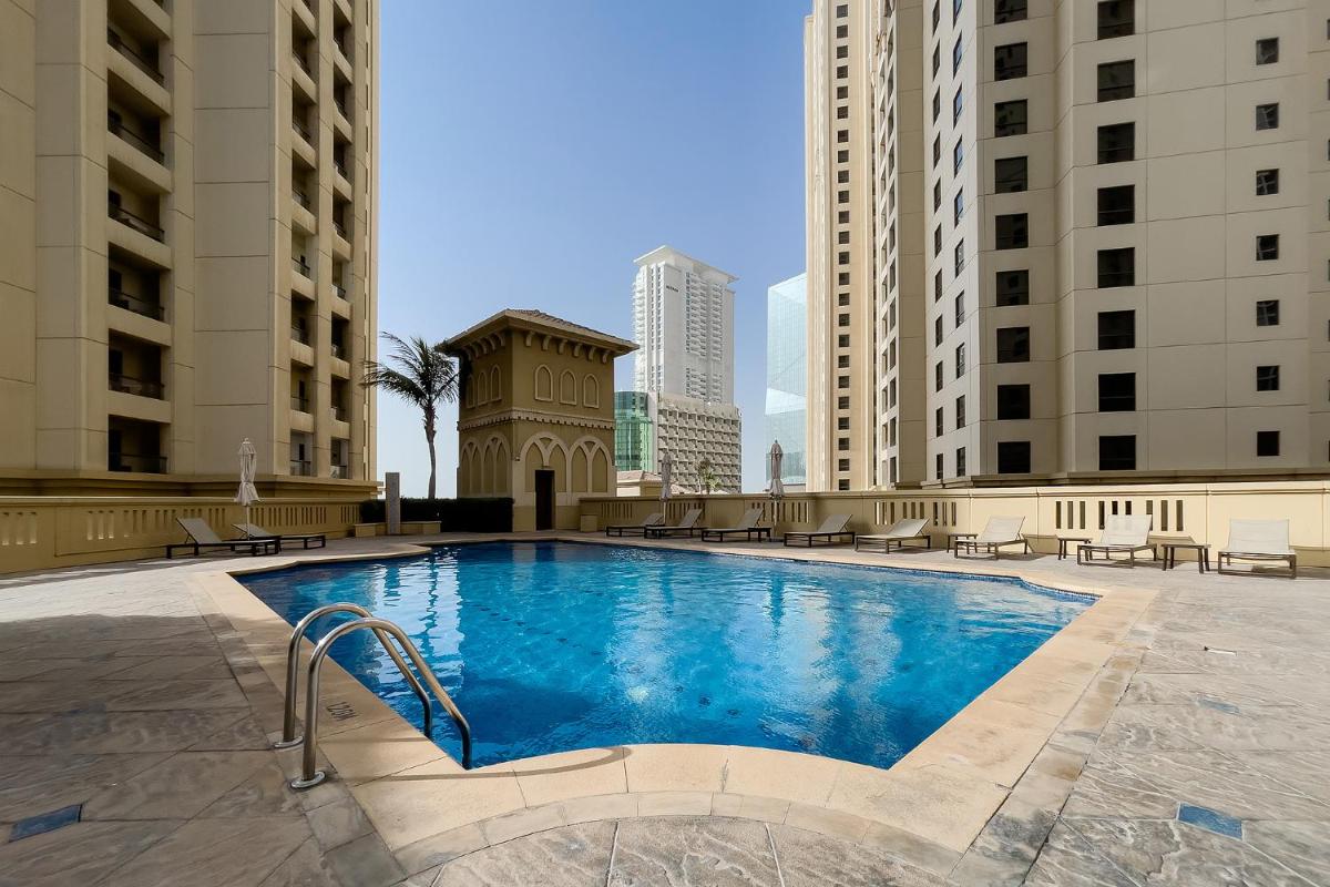 Dubai Marina 1BR with amazing sea view at Murjan 2
