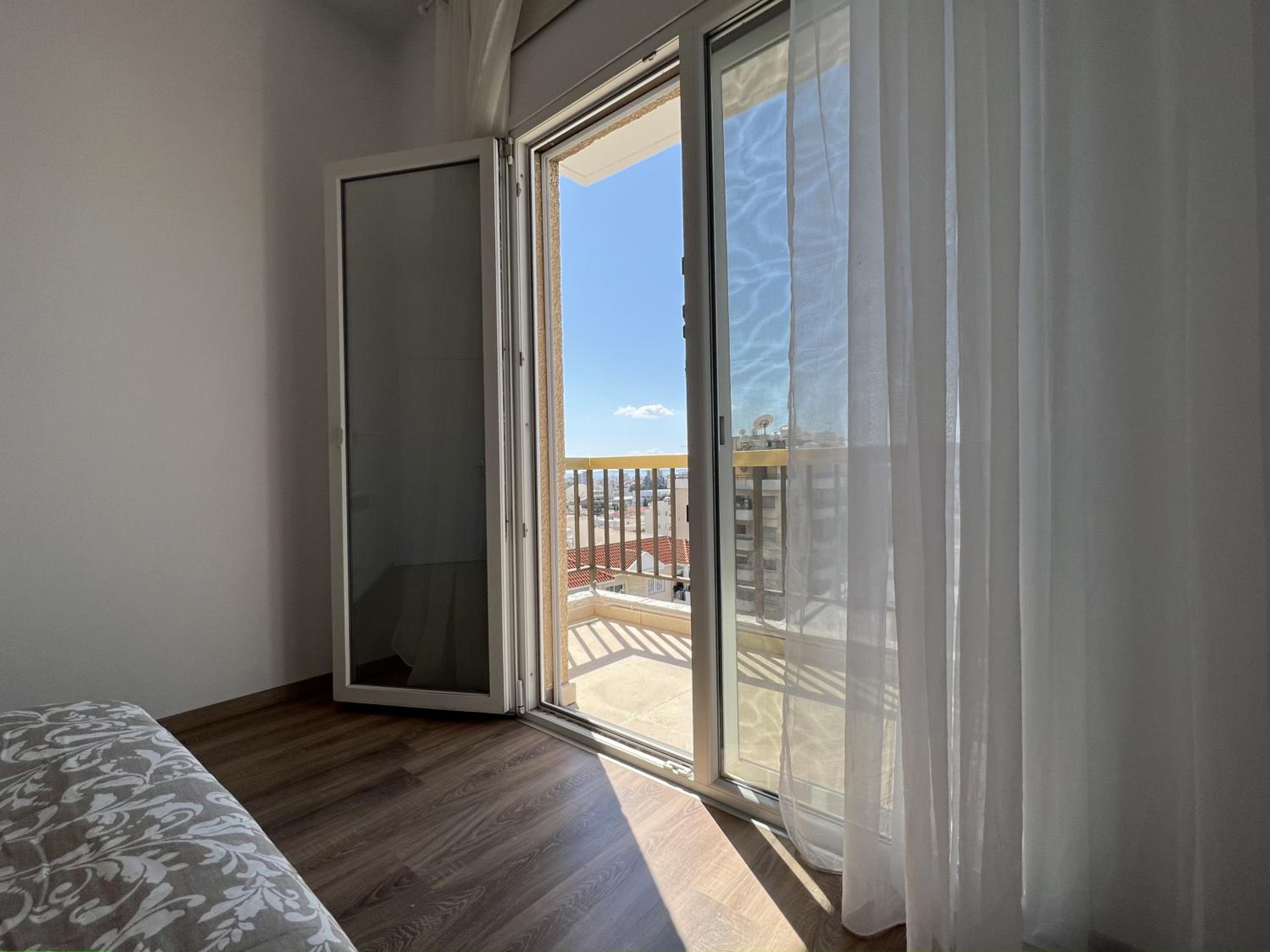 Sunny Rooms