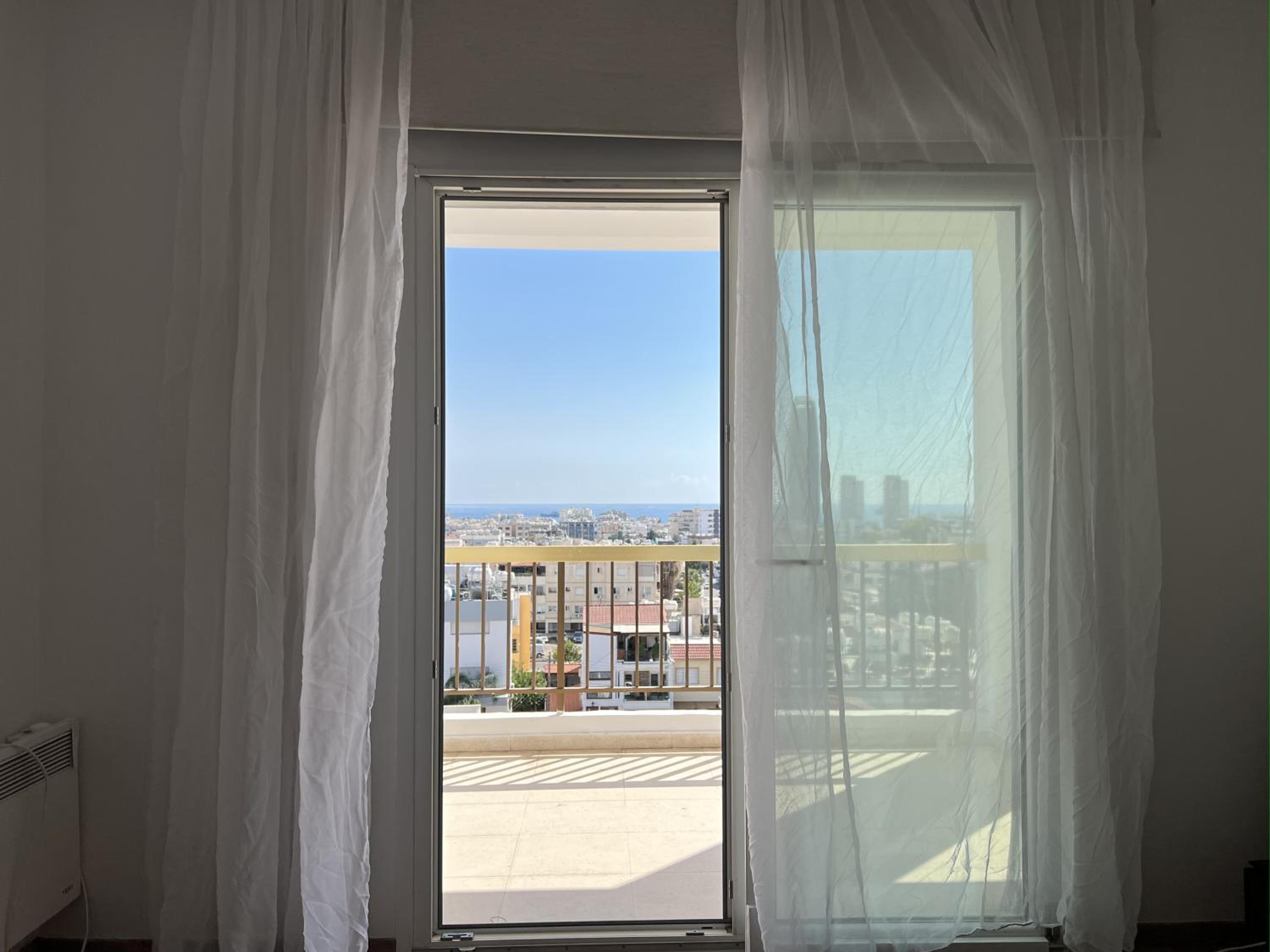 Sunny Rooms