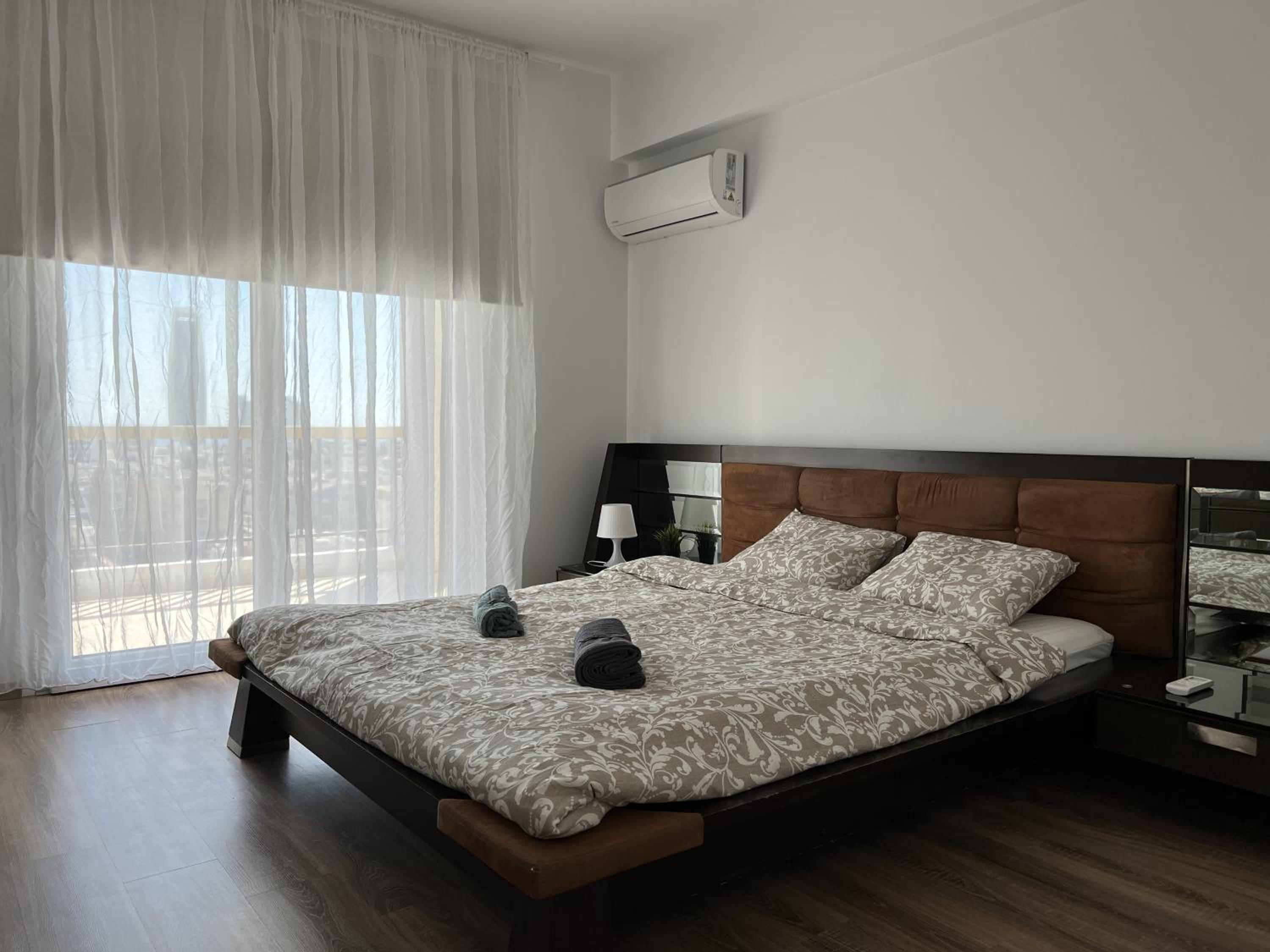 Sunny Rooms