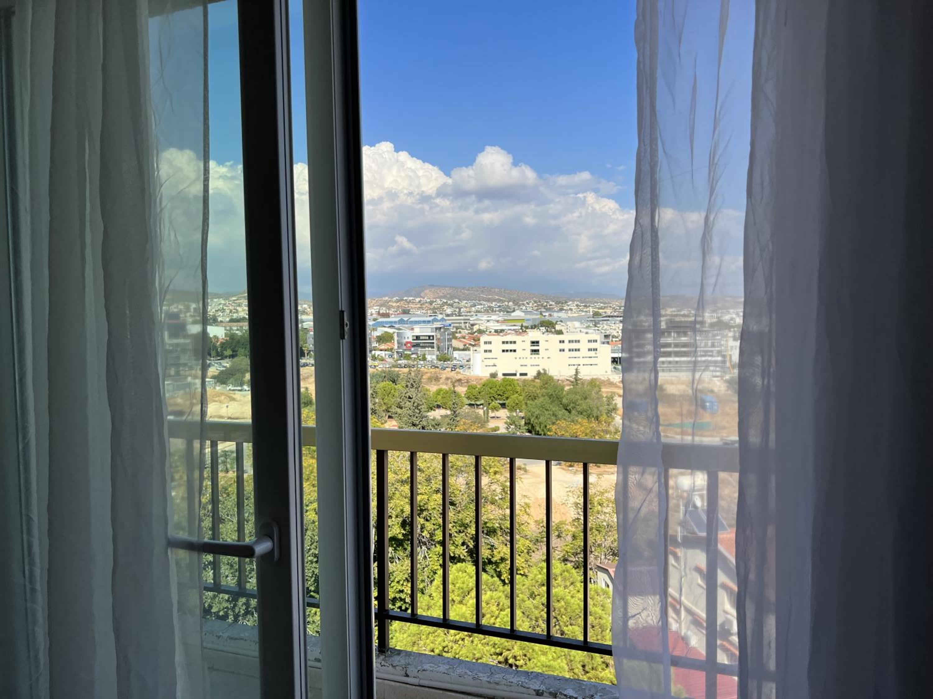 Sunny Rooms