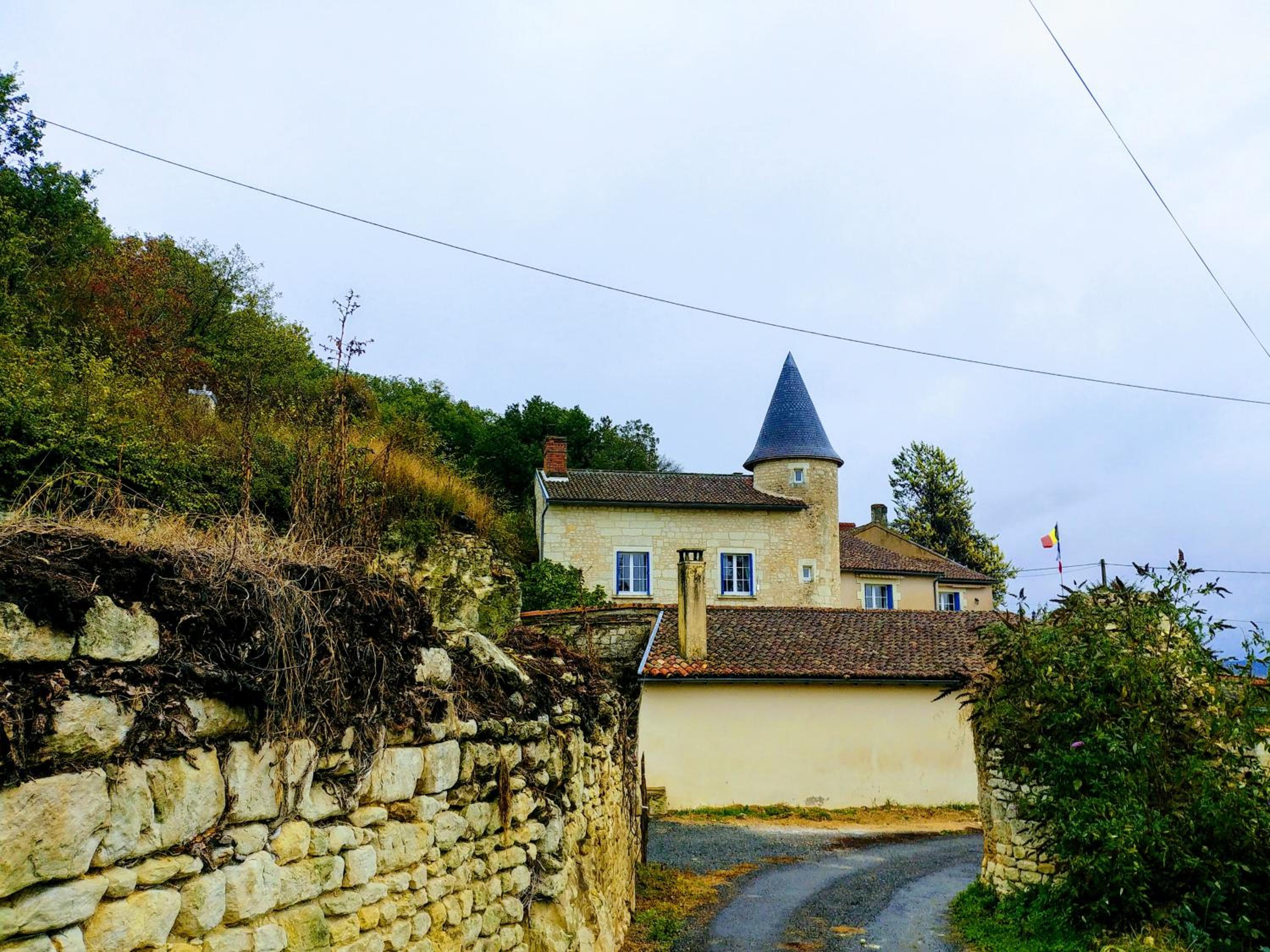 Manoir Le Cristal , grosses reductions sur les entrées du Futuroscpe, petites et grandes chambres familiales