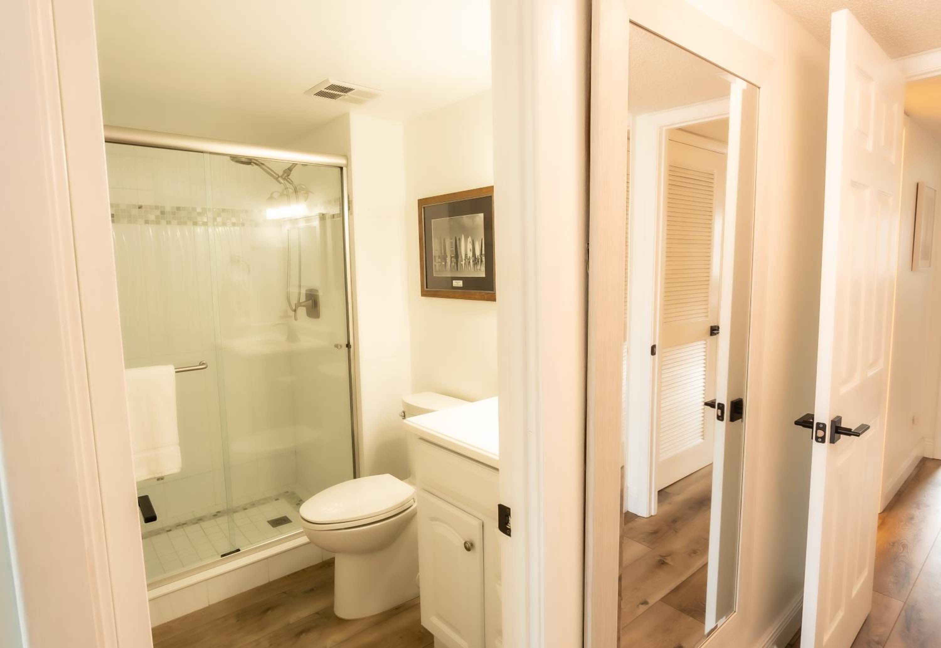 Stunning coastal condo with ocean and pool views from the balcony!