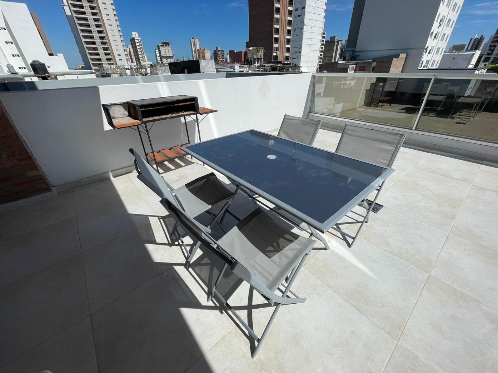 Dpto nuevo Centro Cochera super Balcón Asador