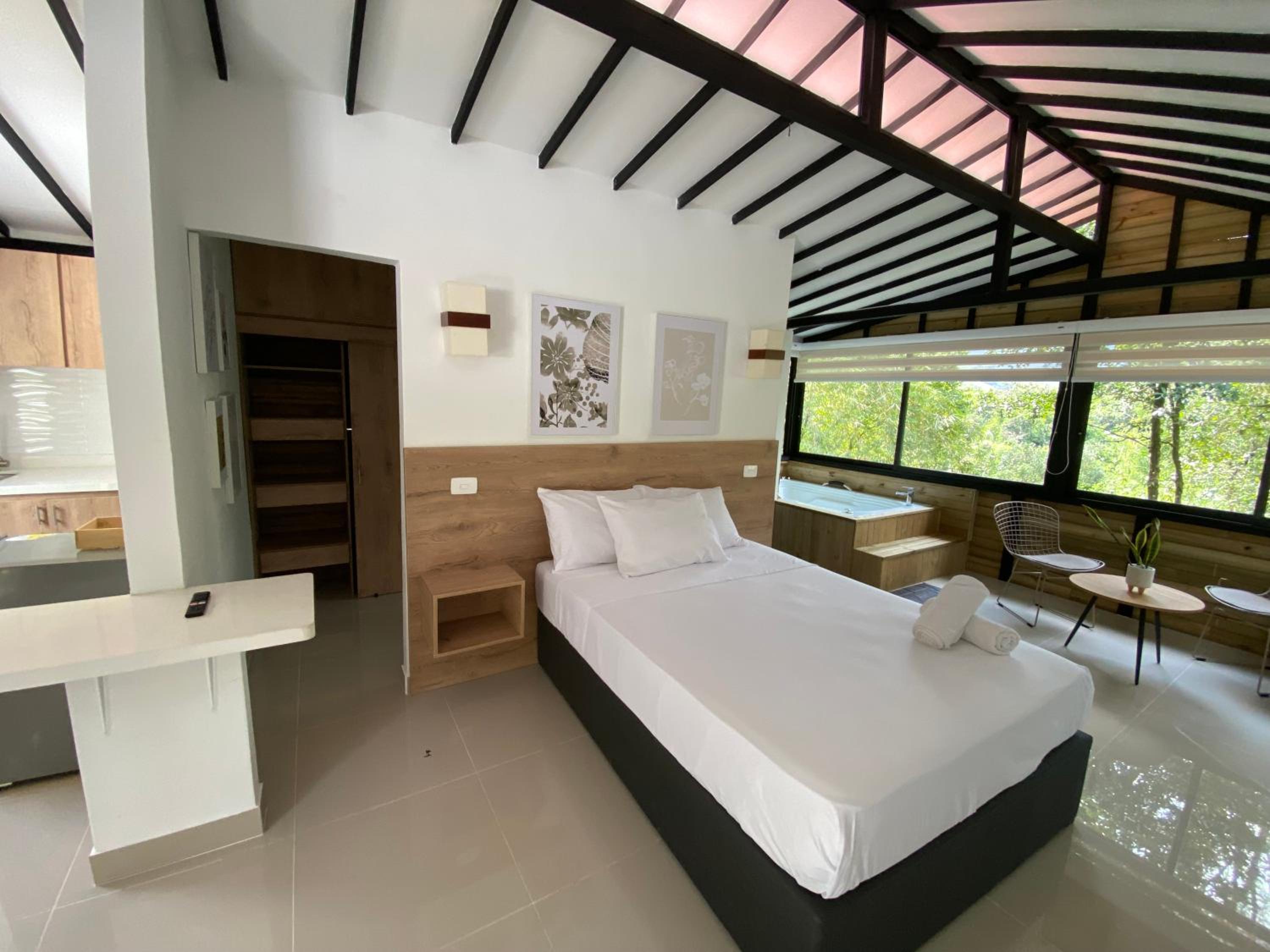 CRISTALES DEL RIO RESORT