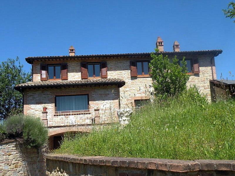TENUTA CERRETINO PISCINA TENNIS BILlARDO
