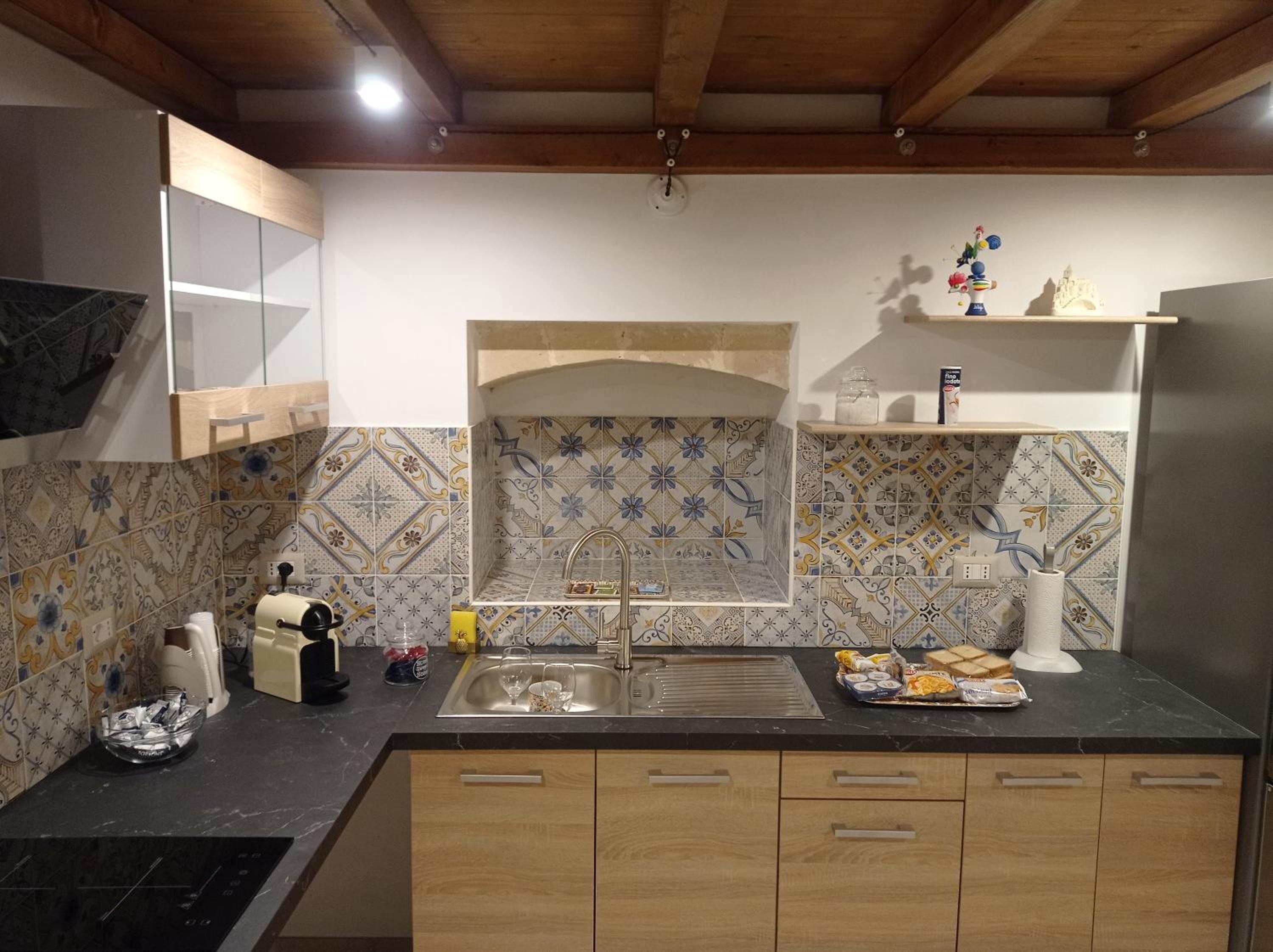 ROSSELLI 64 view 5