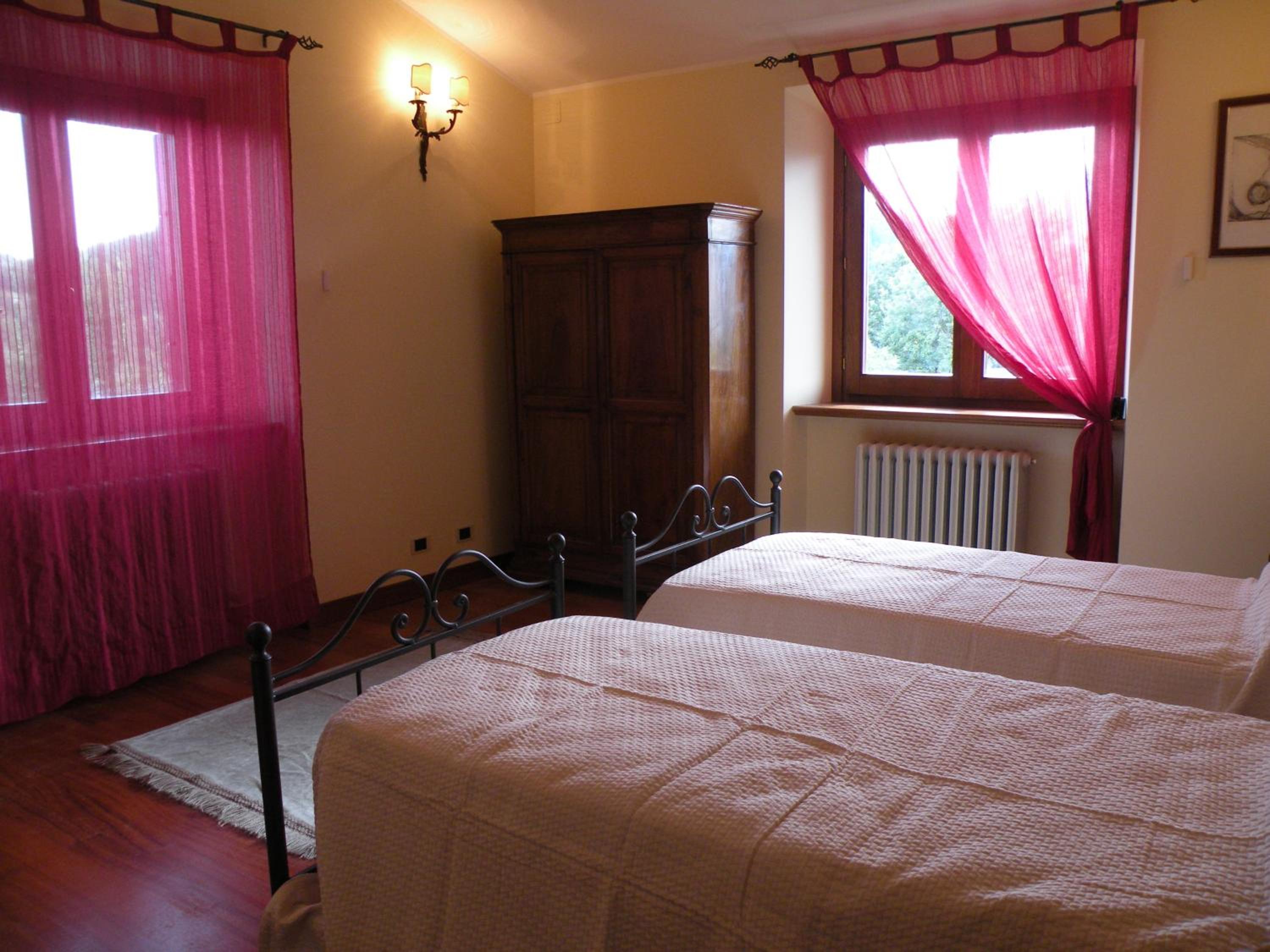 TENUTA CERRETINO PISCINA TENNIS BILlARDO