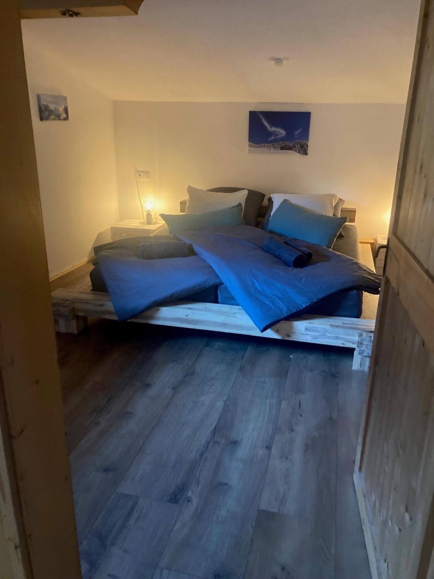 Große schöne Mansardenwohnung mit 2 Balkonen