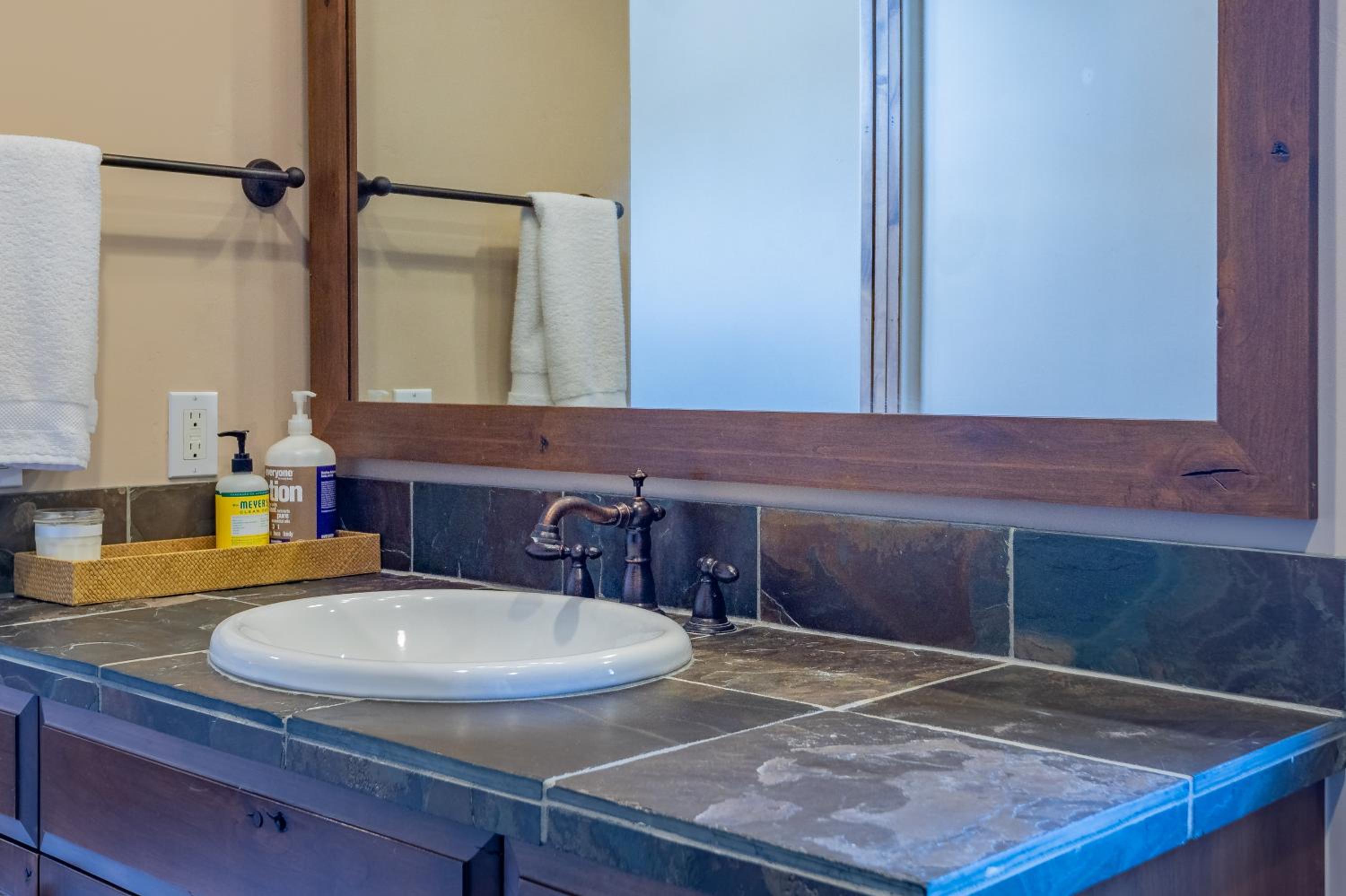 Ketchum Vacations - Skiview Townhome 1B - Property Image 9