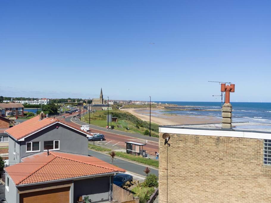 Longsands Beach, Apartment 4, Tynemouth view 3